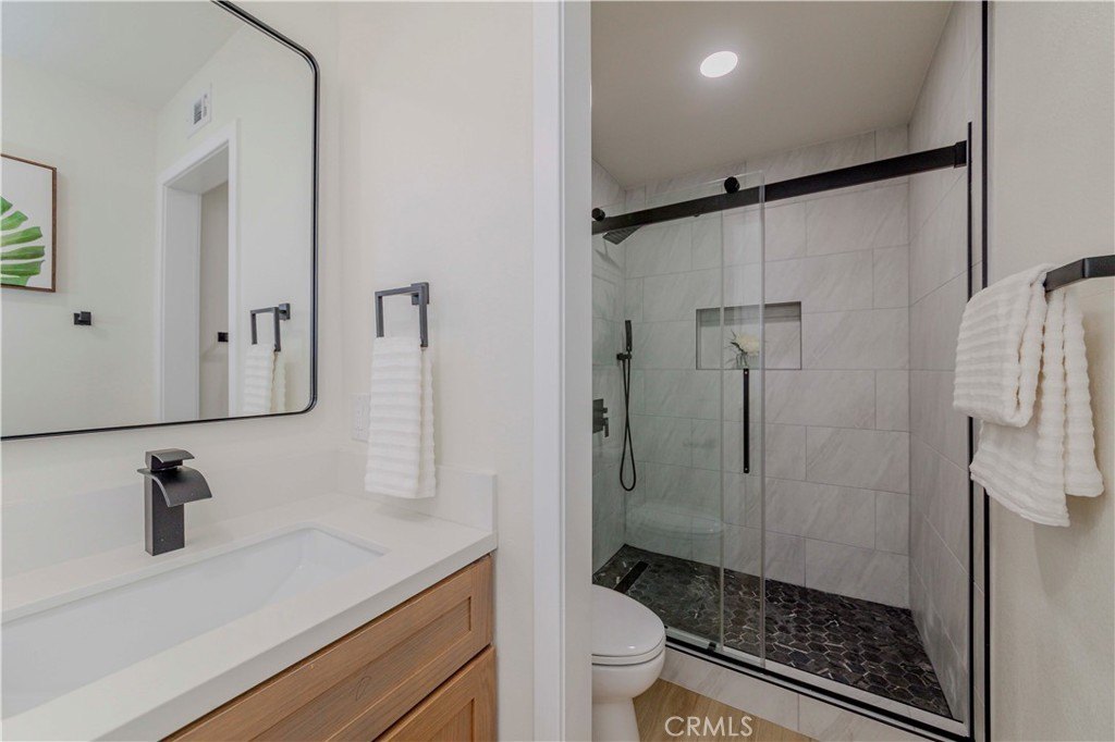 Fullerton, California, 92833, United States, 2 Bedrooms Bedrooms, ,3 BathroomsBathrooms,Residential,For Sale,1890982