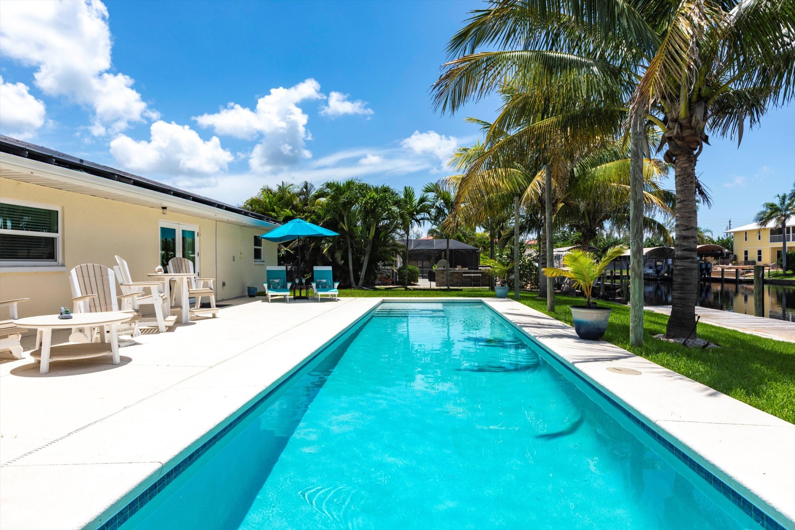 Fort Myers, Florida, 33919, United States, 3 Bedrooms Bedrooms, ,2 BathroomsBathrooms,Residential,For Sale,1935078