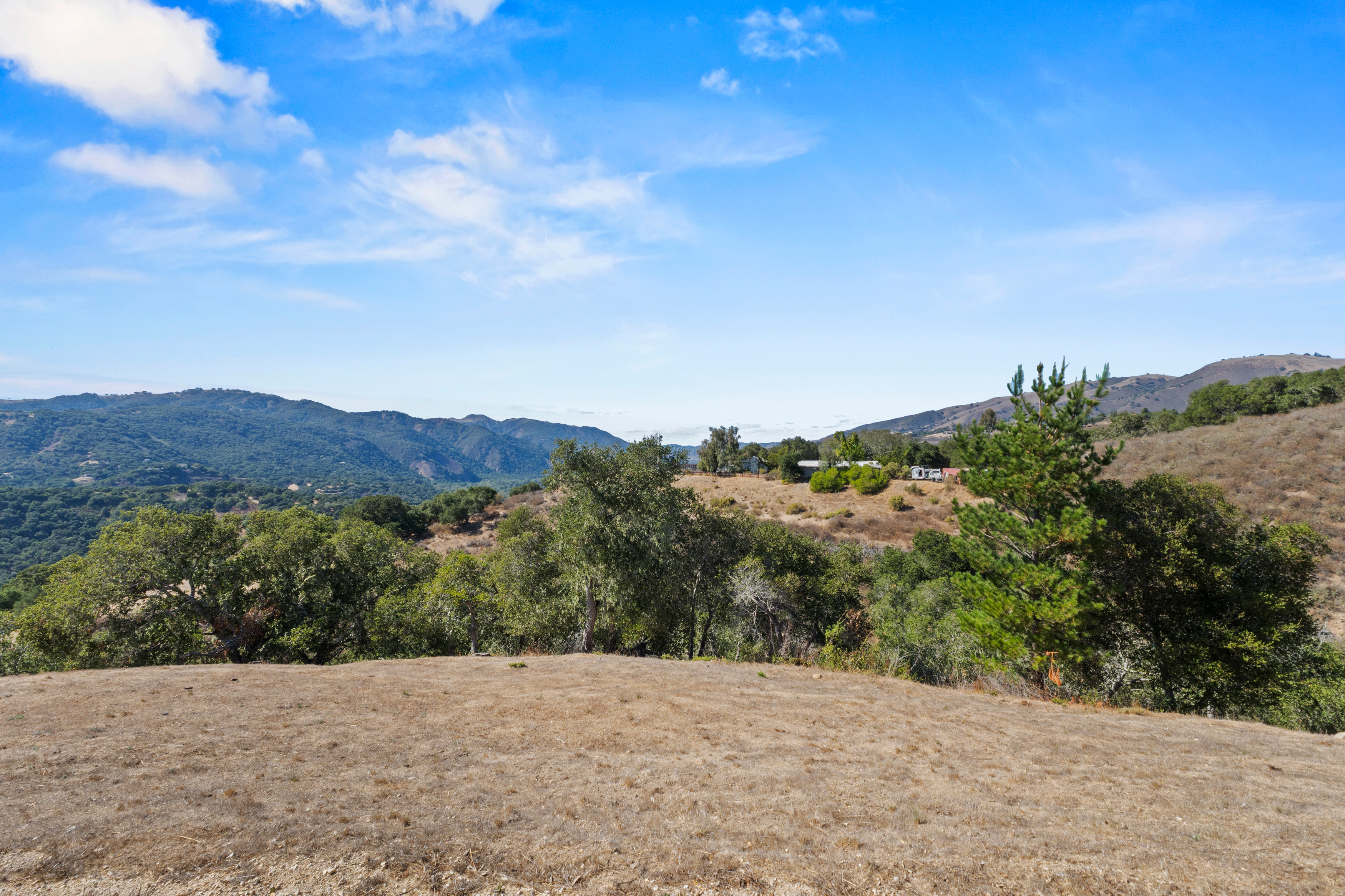  145 East Carmel Valley Road - 物件實景