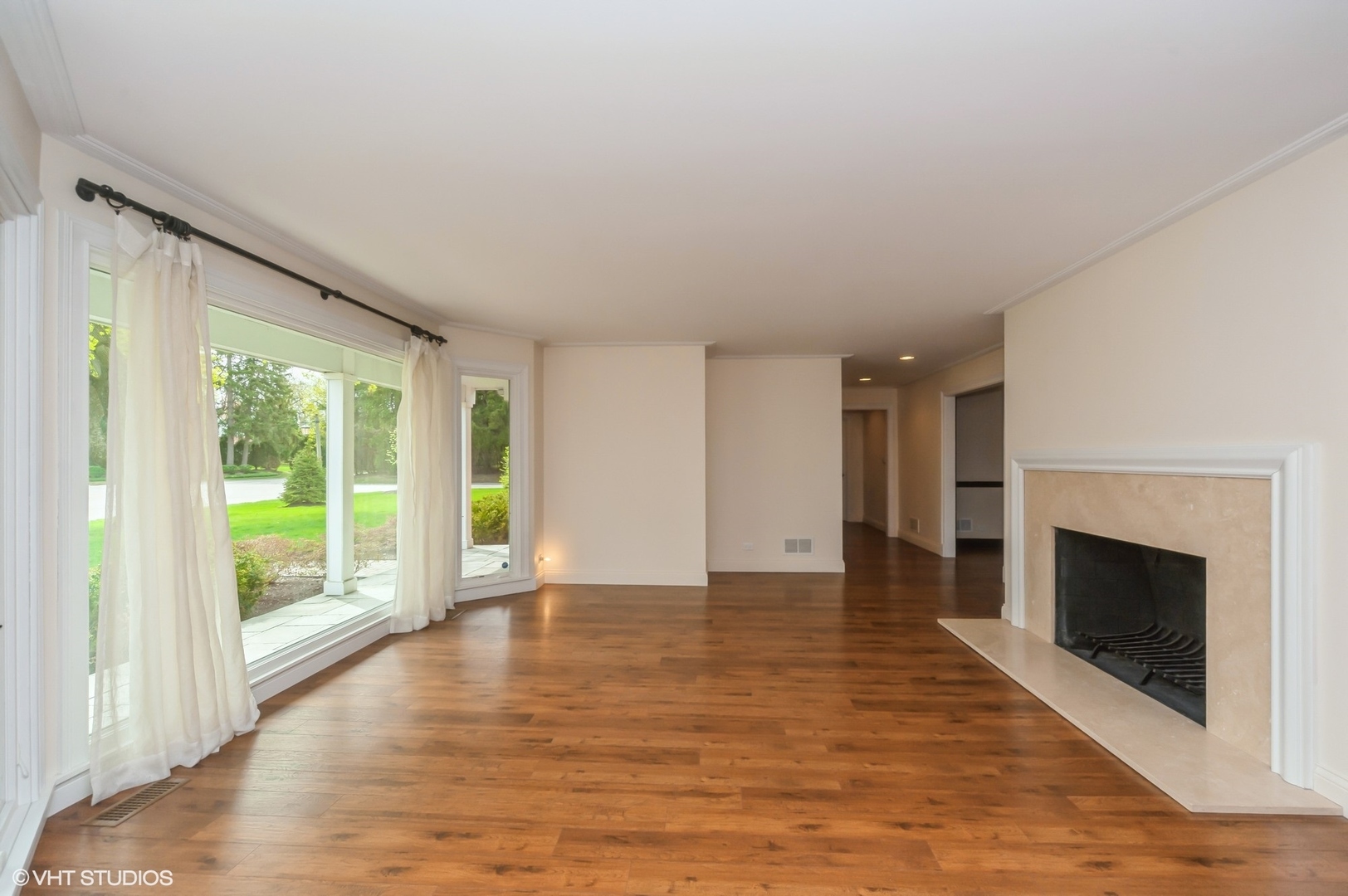 Lake Forest, Illinois, 60045, United States, 3 Bedrooms Bedrooms, ,5 BathroomsBathrooms,Residential,For Sale,1794834