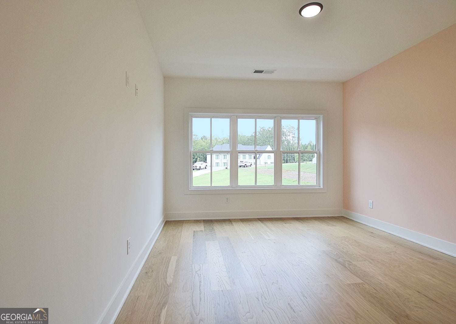 Tyrone, Georgia, 30290, United States, 6 Bedrooms Bedrooms, ,6 BathroomsBathrooms,Residential,For Sale,1859039