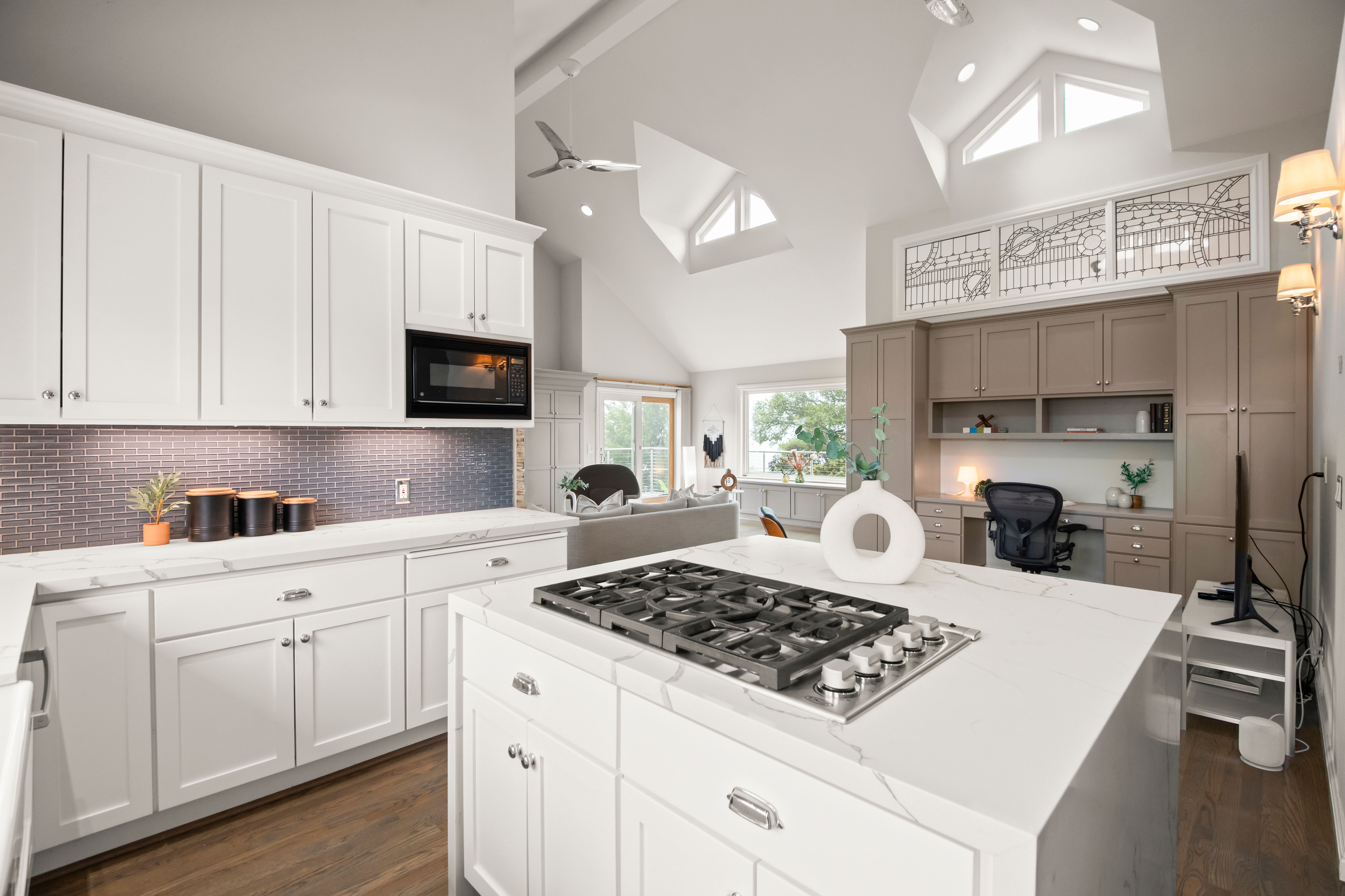  STUNNING, SERENE SARATOGA - 物件實景