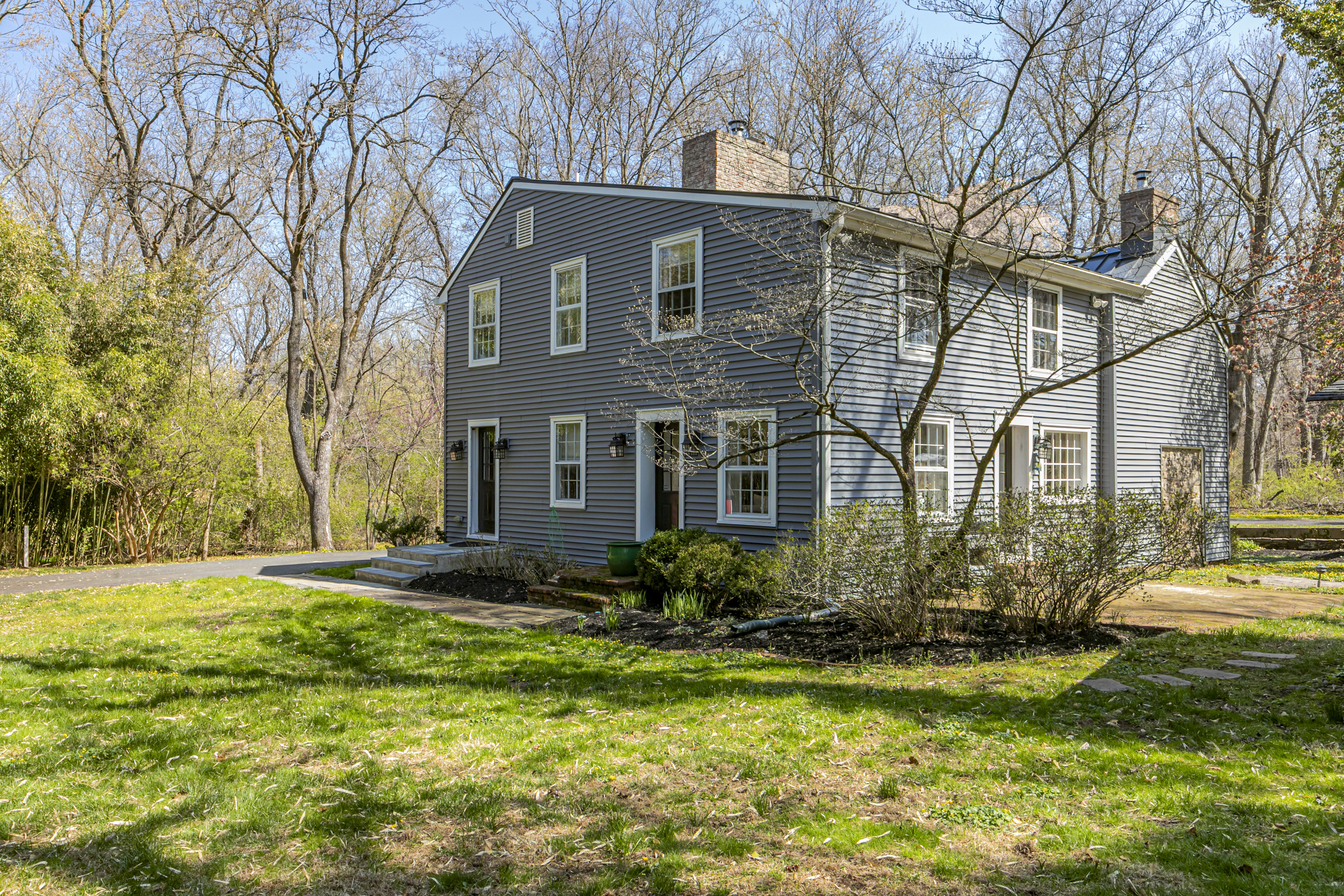  Pennington’s Moses Baldwin House Marries Period Details with Modern Updates - 物件實景