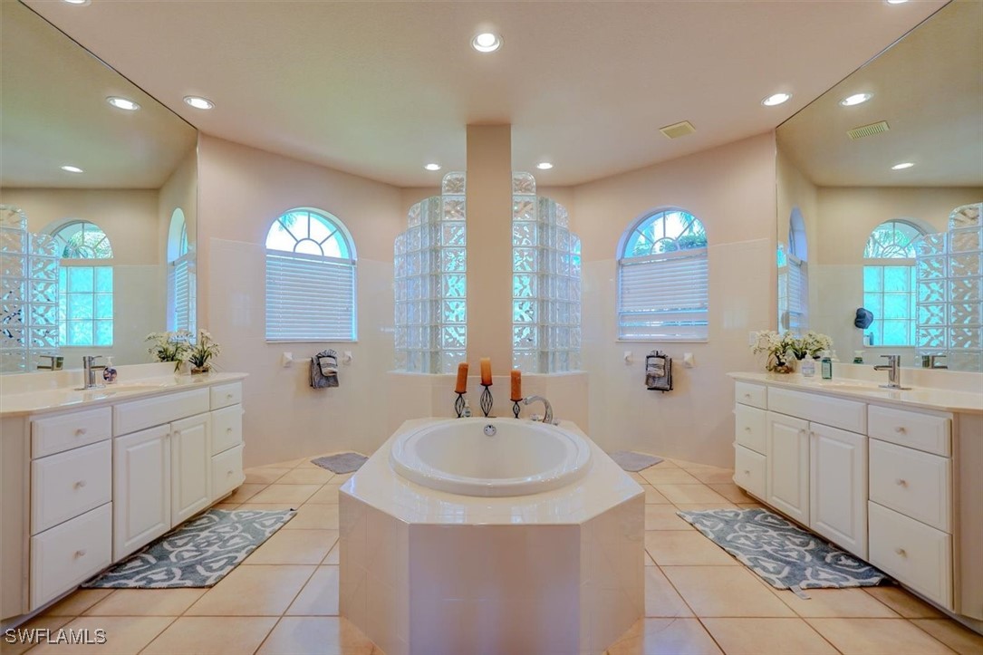 Cape Coral, Florida, 33914, United States, 3 Bedrooms Bedrooms, ,3 BathroomsBathrooms,Residential,For Sale,1980957