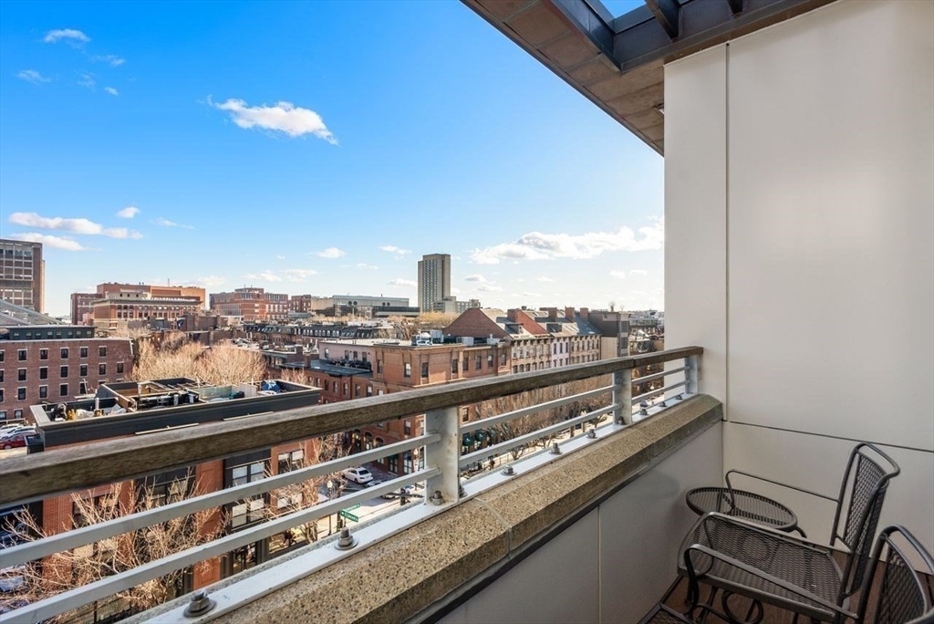 1597 Washington St Unit 606, Boston, Massachusetts, 02118, United States, 1 Bedroom Bedrooms, ,1 BathroomBathrooms,Residential,For Sale,1597 Washington St Unit 606,1481410