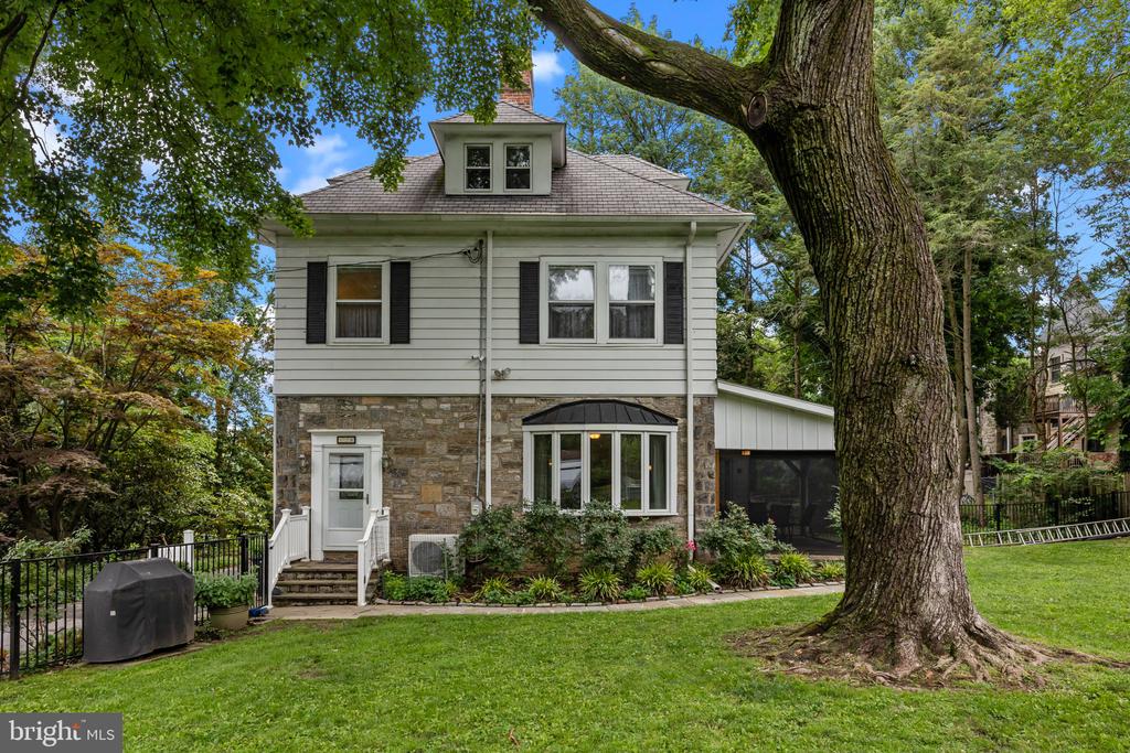 Lansdowne, Pennsylvania, 19050, United States, 5 Bedrooms Bedrooms, ,3 BathroomsBathrooms,Residential,For Sale,1926052