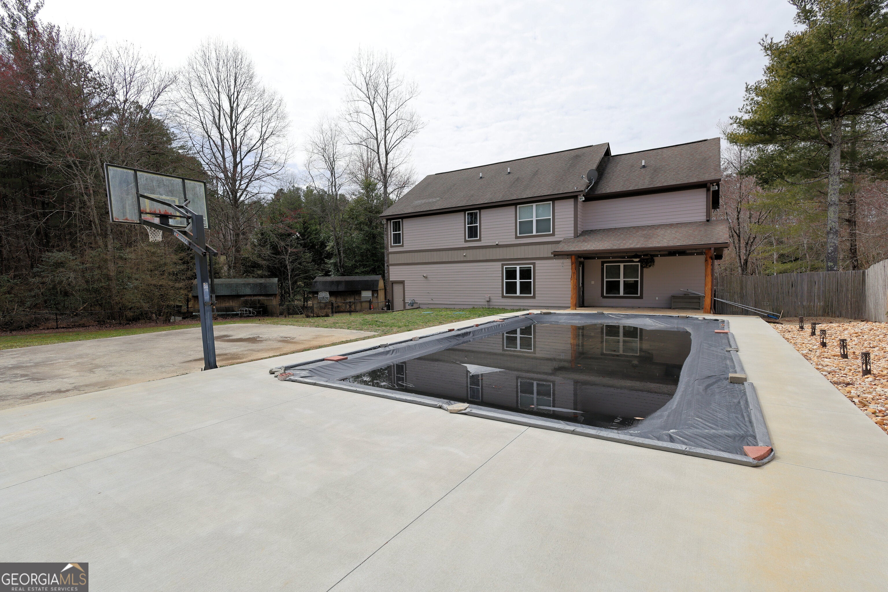 Tiger, Georgia, 30576, United States, 4 Bedrooms Bedrooms, ,3 BathroomsBathrooms,Residential,For Sale,1859073