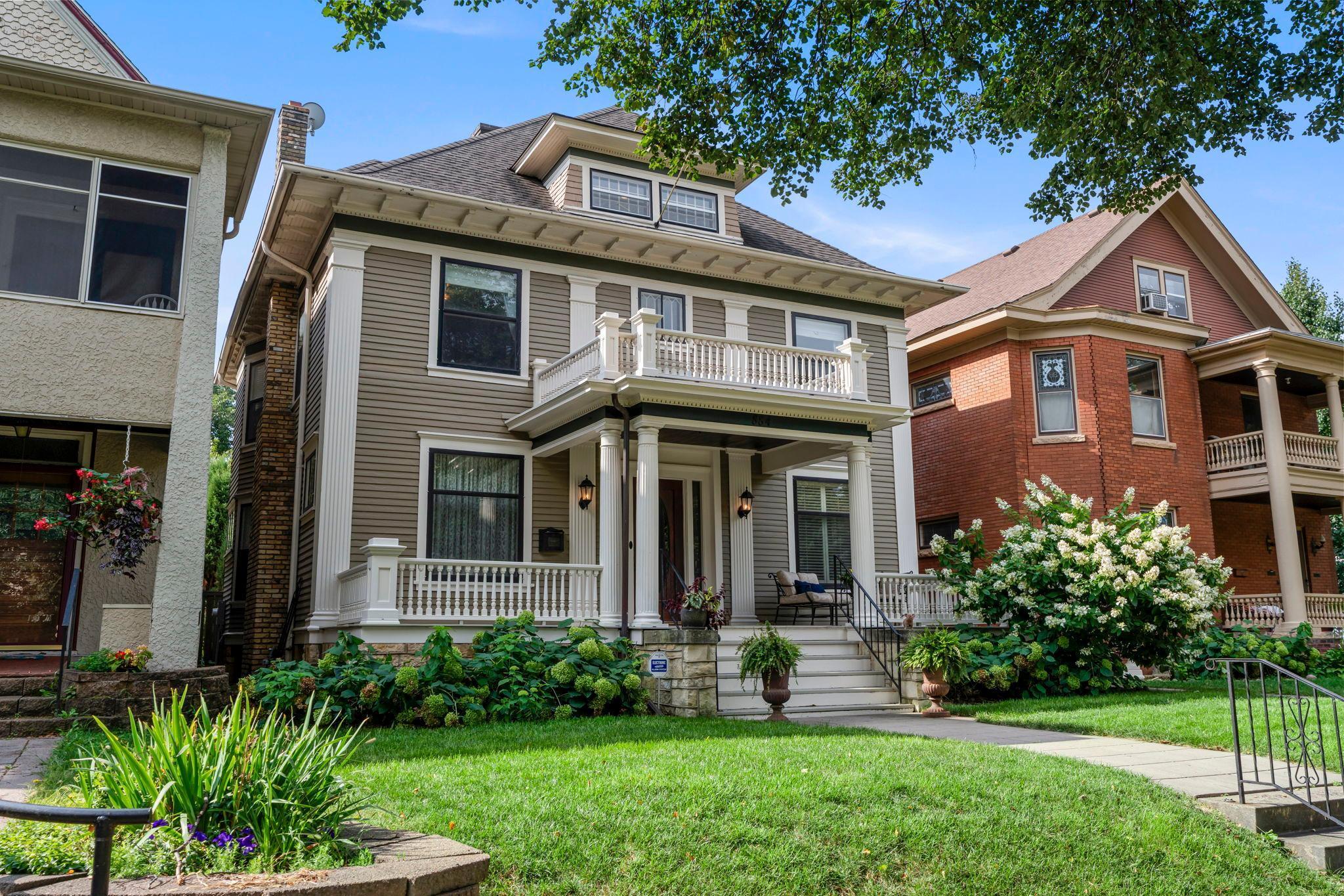 Saint Paul, Minnesota, 55105, United States, 4 Bedrooms Bedrooms, ,4 BathroomsBathrooms,Residential,For Sale,1941014