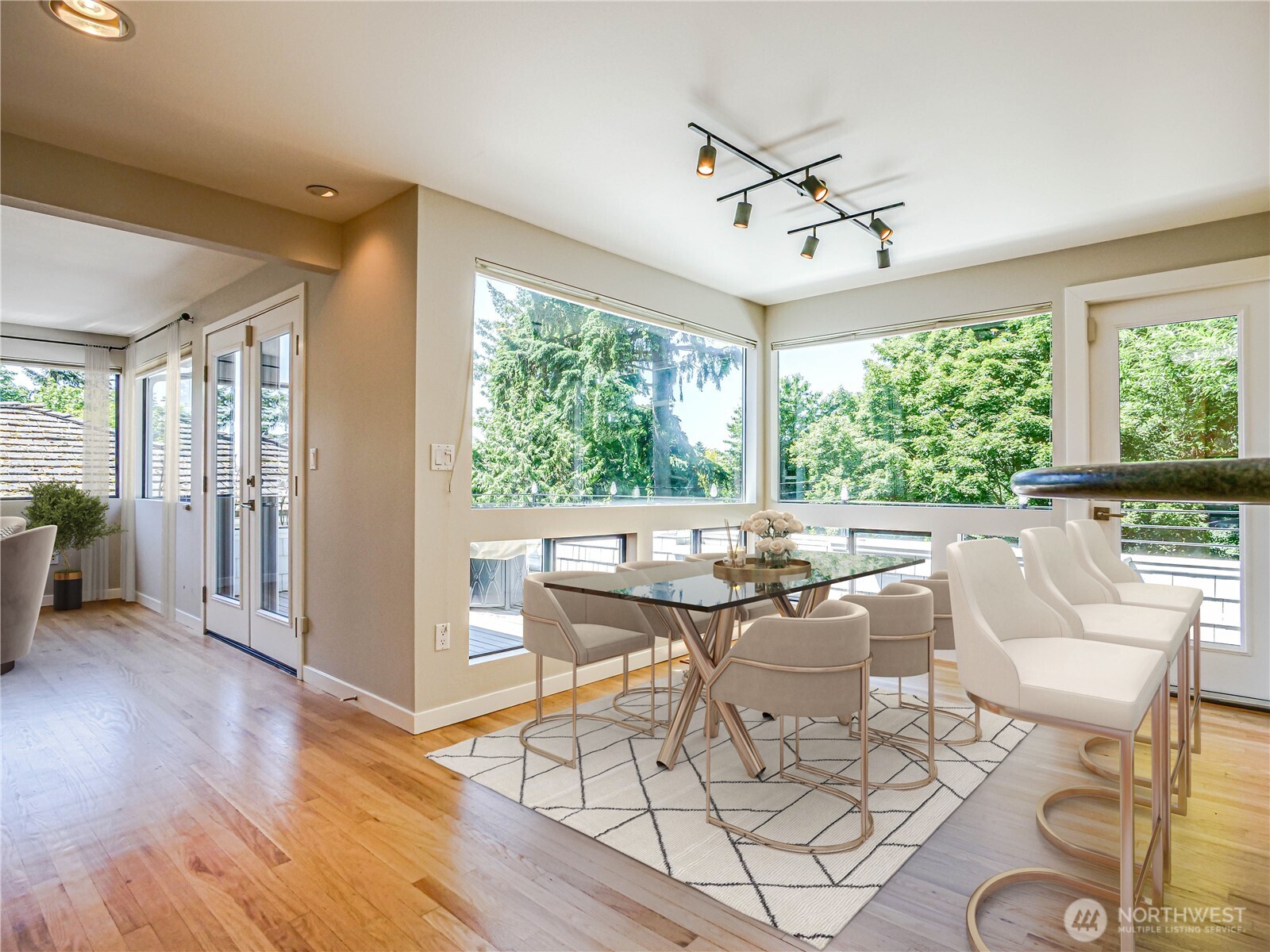 Seattle, Washington, 98116, United States, 3 Bedrooms Bedrooms, ,2 BathroomsBathrooms,Residential,For Sale,1977530