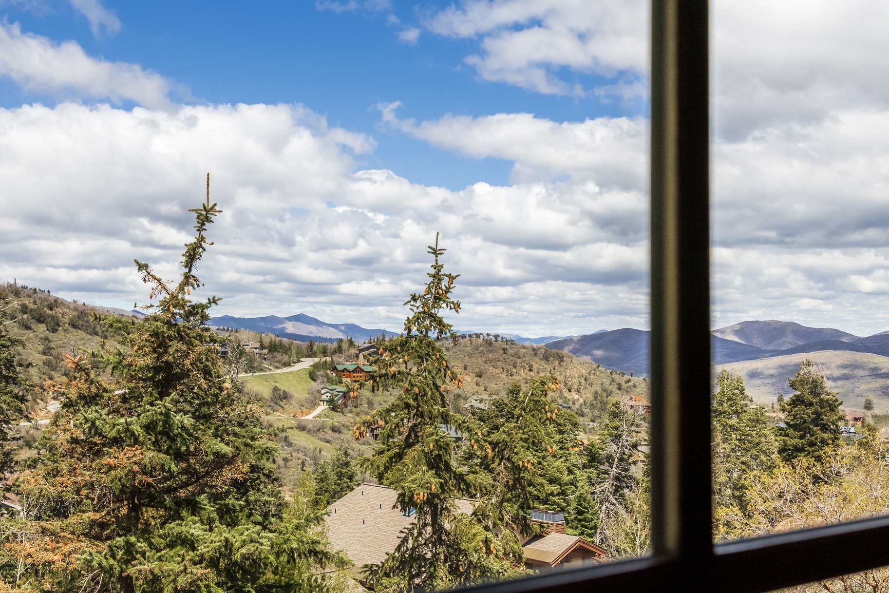  Nature-Inspired Living in the Heart of Park City