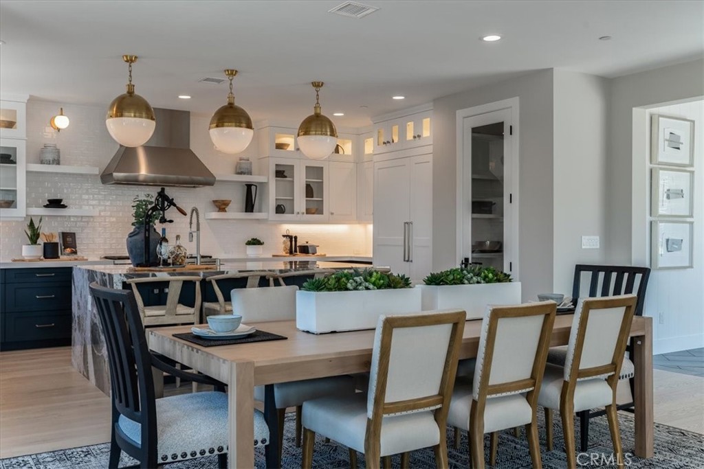 San Luis Obispo, California, 93401, United States, 5 Bedrooms Bedrooms, ,6 BathroomsBathrooms,Residential,For Sale,2001522