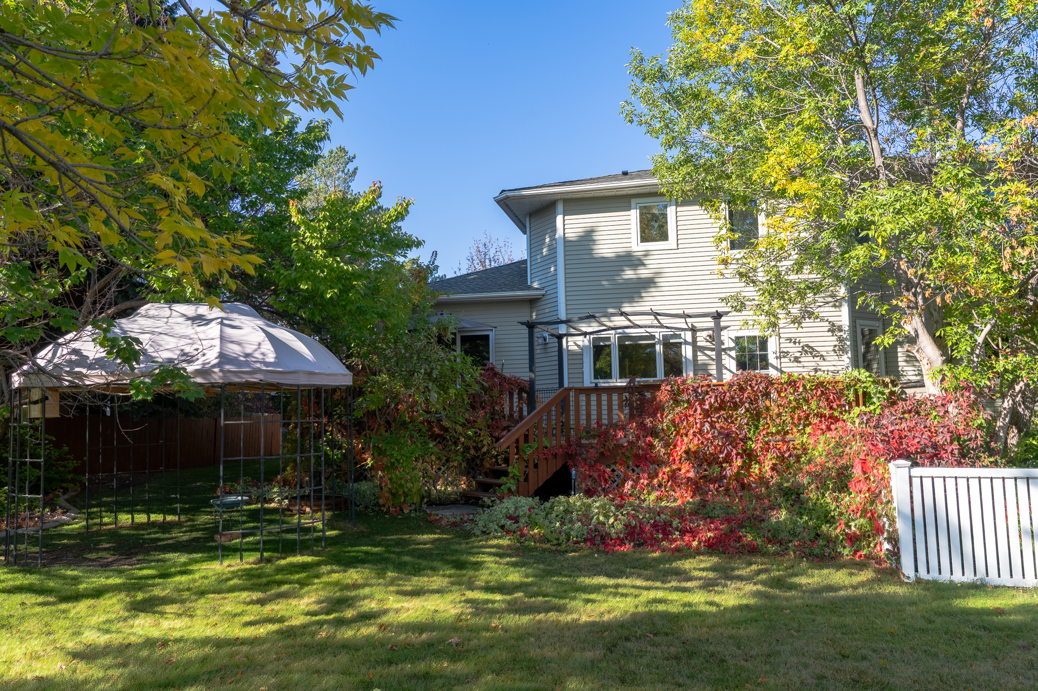 Helena, Montana, 59601, United States, 4 Bedrooms Bedrooms, ,4 BathroomsBathrooms,Residential,For Sale,1984515