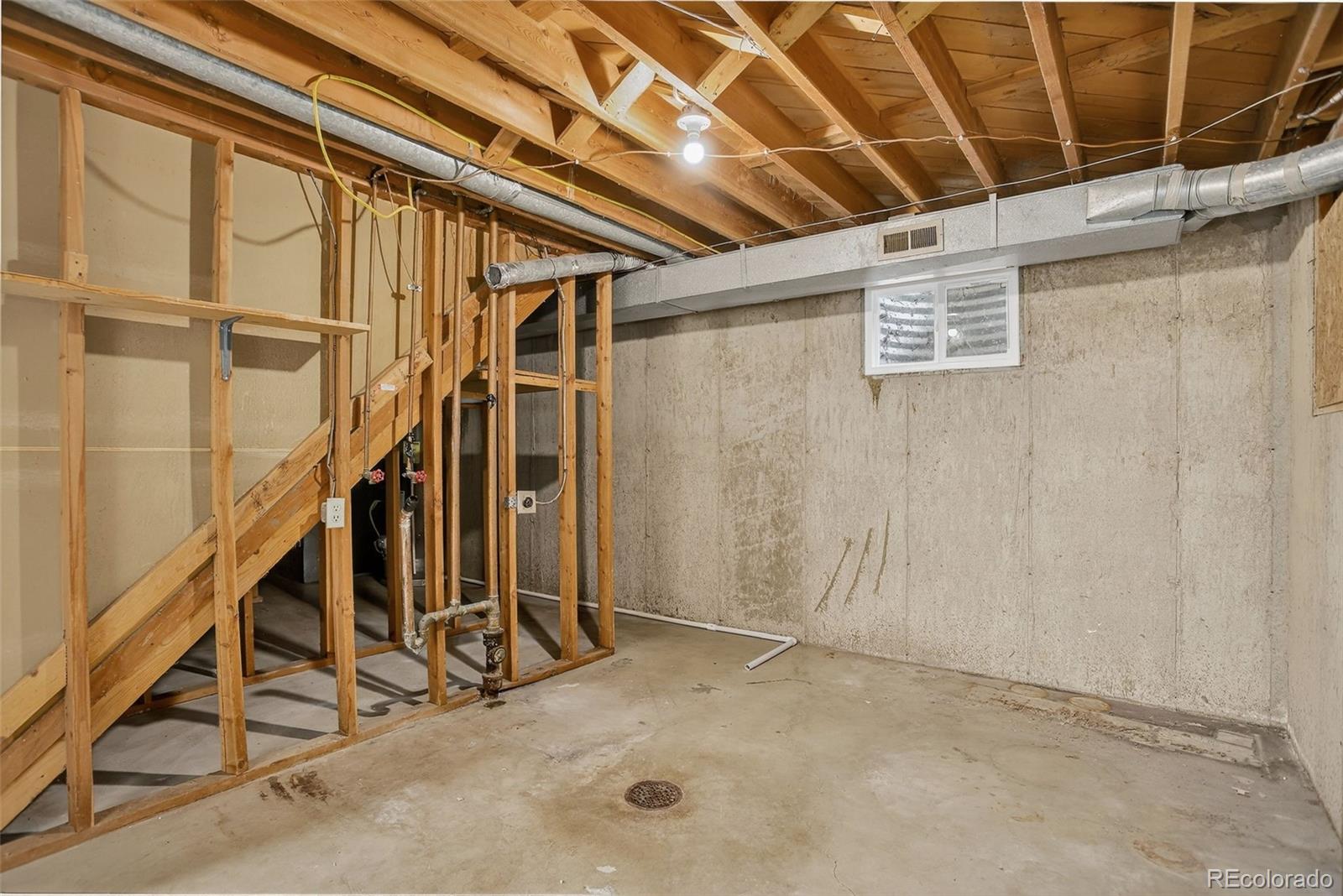 Broomfield, Colorado, 80020, United States, 5 Bedrooms Bedrooms, ,1 BathroomBathrooms,Residential,For Sale,1940768