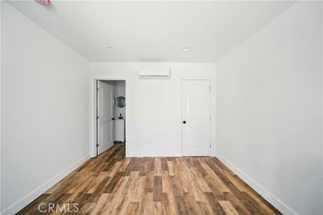 Los Angeles, California, 90044, United States, ,Residential,For Sale,1984386