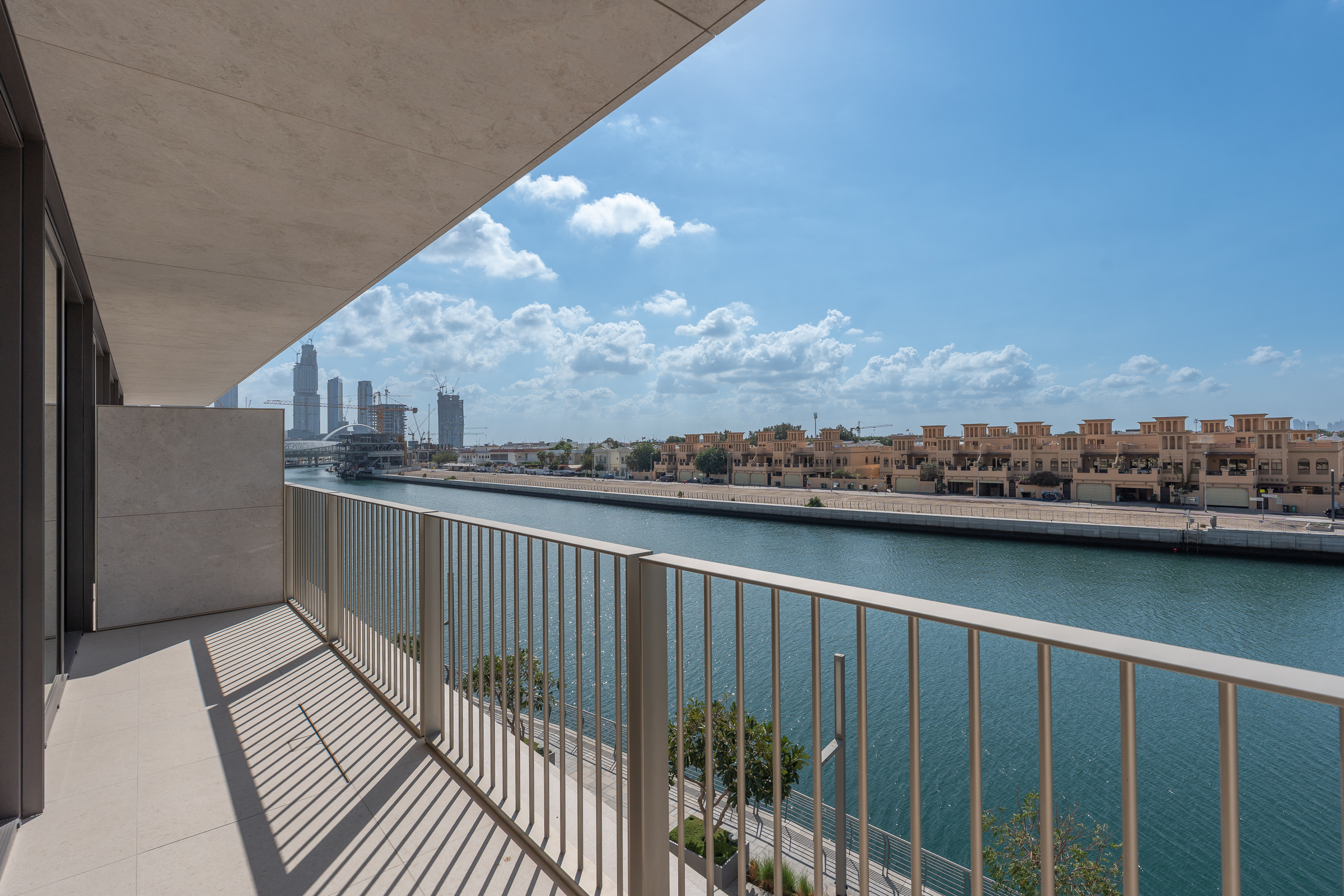  Exclusive Resale Apartment with Canal Views - 物件實景