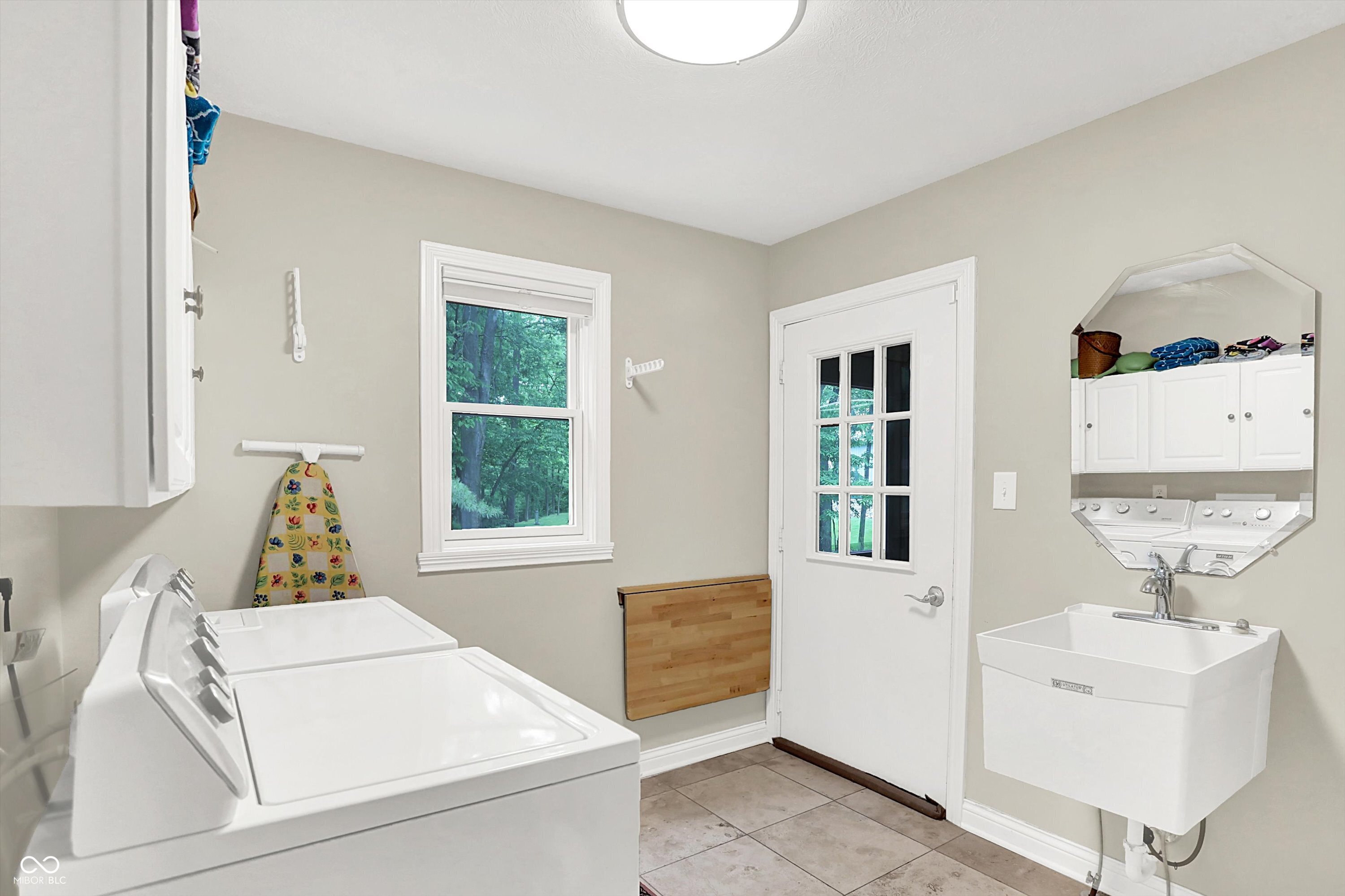 Brownsburg, Indiana, 46112, United States, 3 Bedrooms Bedrooms, ,3 BathroomsBathrooms,Residential,For Sale,1921946