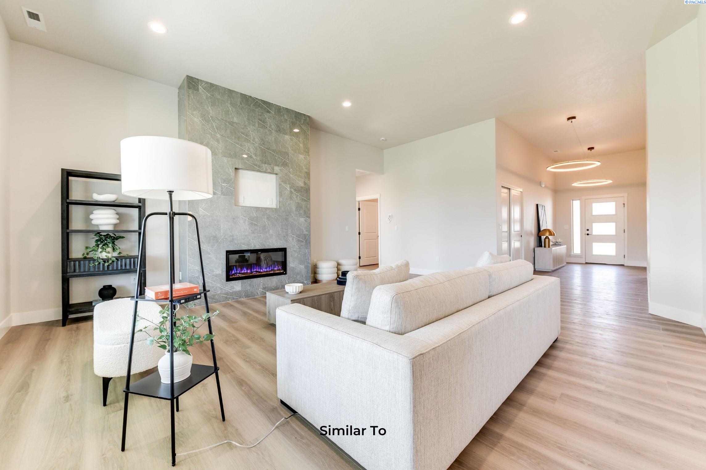 Kennewick, Washington, 99338, United States, 3 Bedrooms Bedrooms, ,1 BathroomBathrooms,Residential,For Sale,1954756