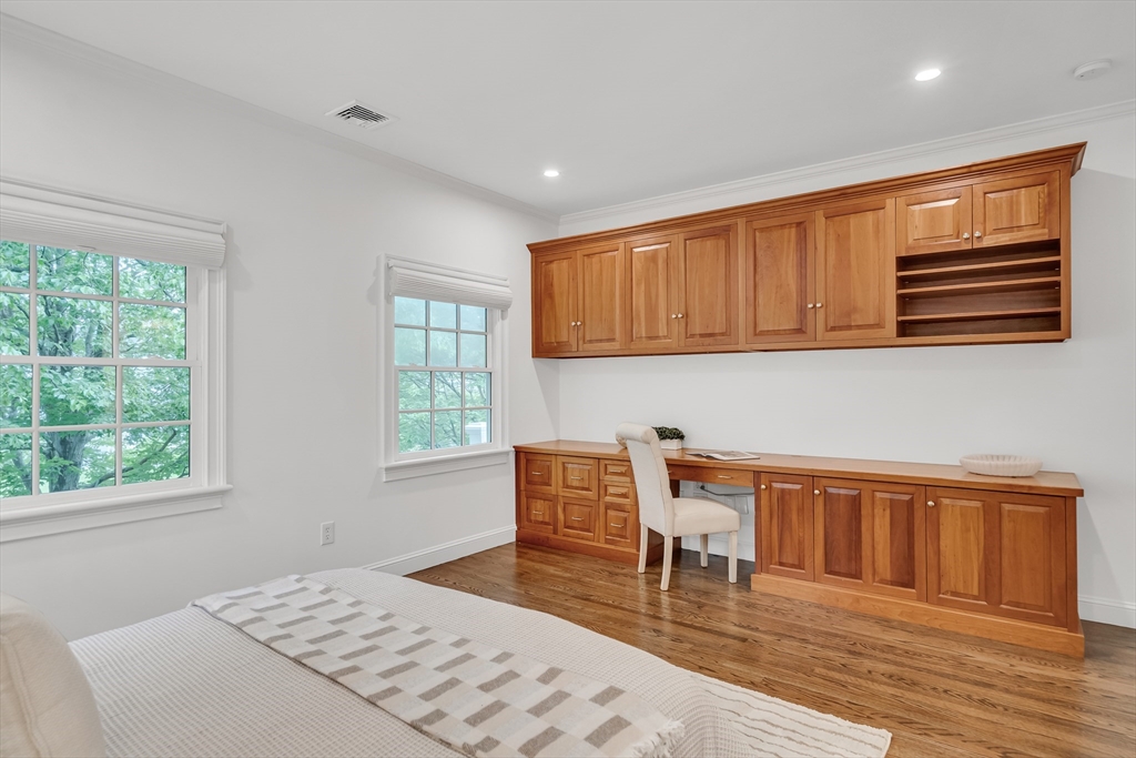 Wellesley, Massachusetts, 02481, United States, 6 Bedrooms Bedrooms, ,8 BathroomsBathrooms,Residential,For Sale,1941628