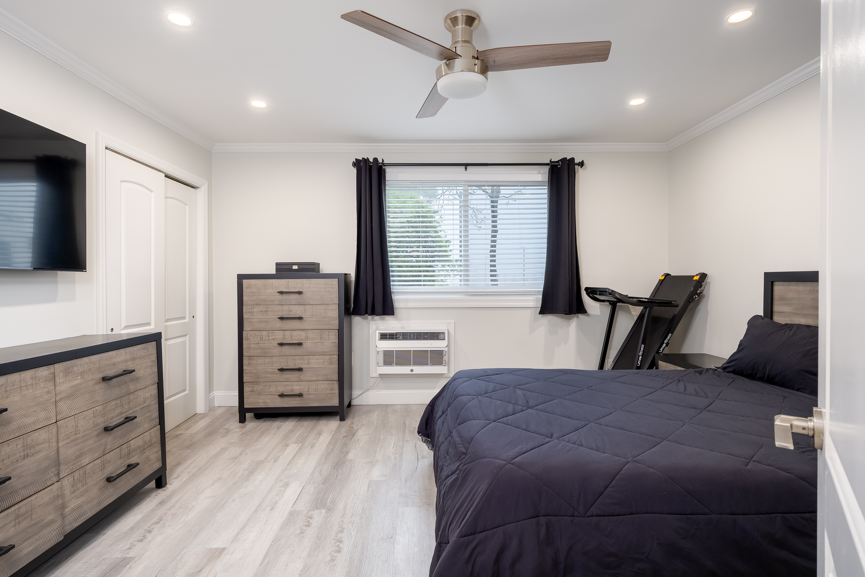  200 Merrick Road, Amityville, NY, 11701 - 物件實景