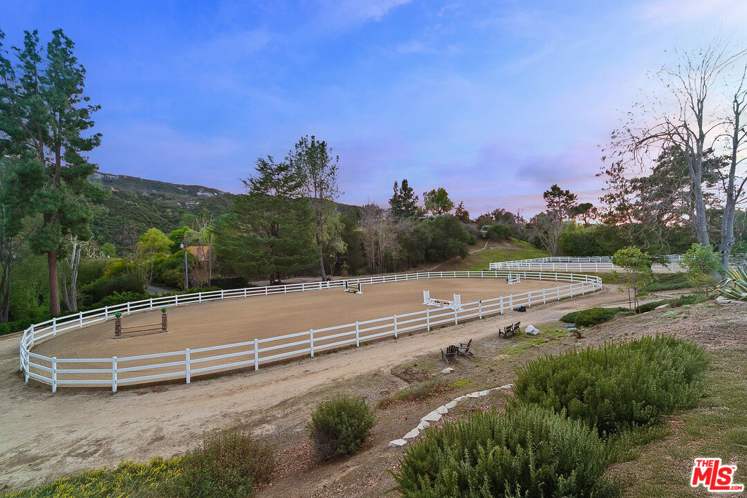 Calabasas, California, 91302, United States, 3 Bedrooms Bedrooms, ,2 BathroomsBathrooms,Residential,For Sale,1723181