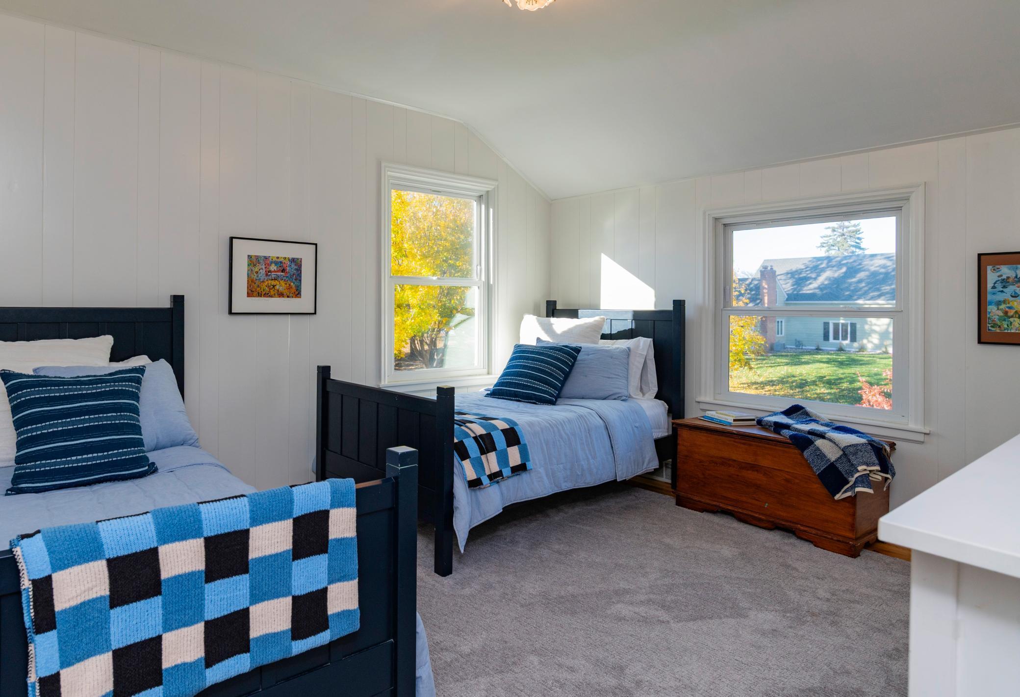 Saint Paul, Minnesota, 55116, United States, 3 Bedrooms Bedrooms, ,2 BathroomsBathrooms,Residential,For Sale,1987775