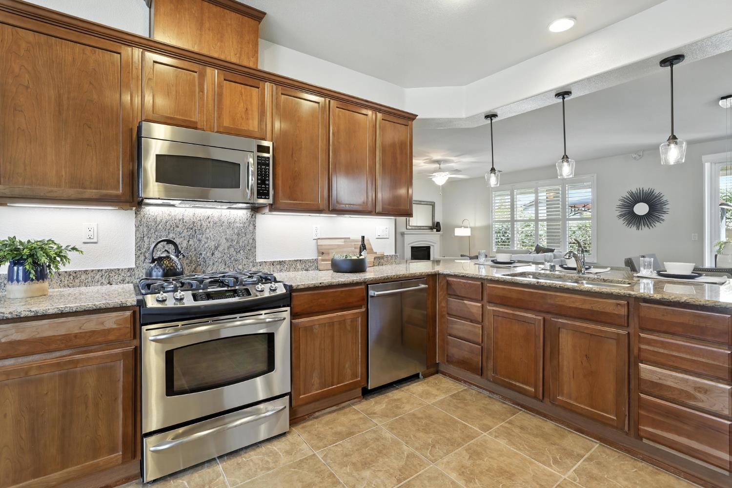 Elk Grove, California, 95757, United States, 2 Bedrooms Bedrooms, ,2 BathroomsBathrooms,Residential,For Sale,1901931