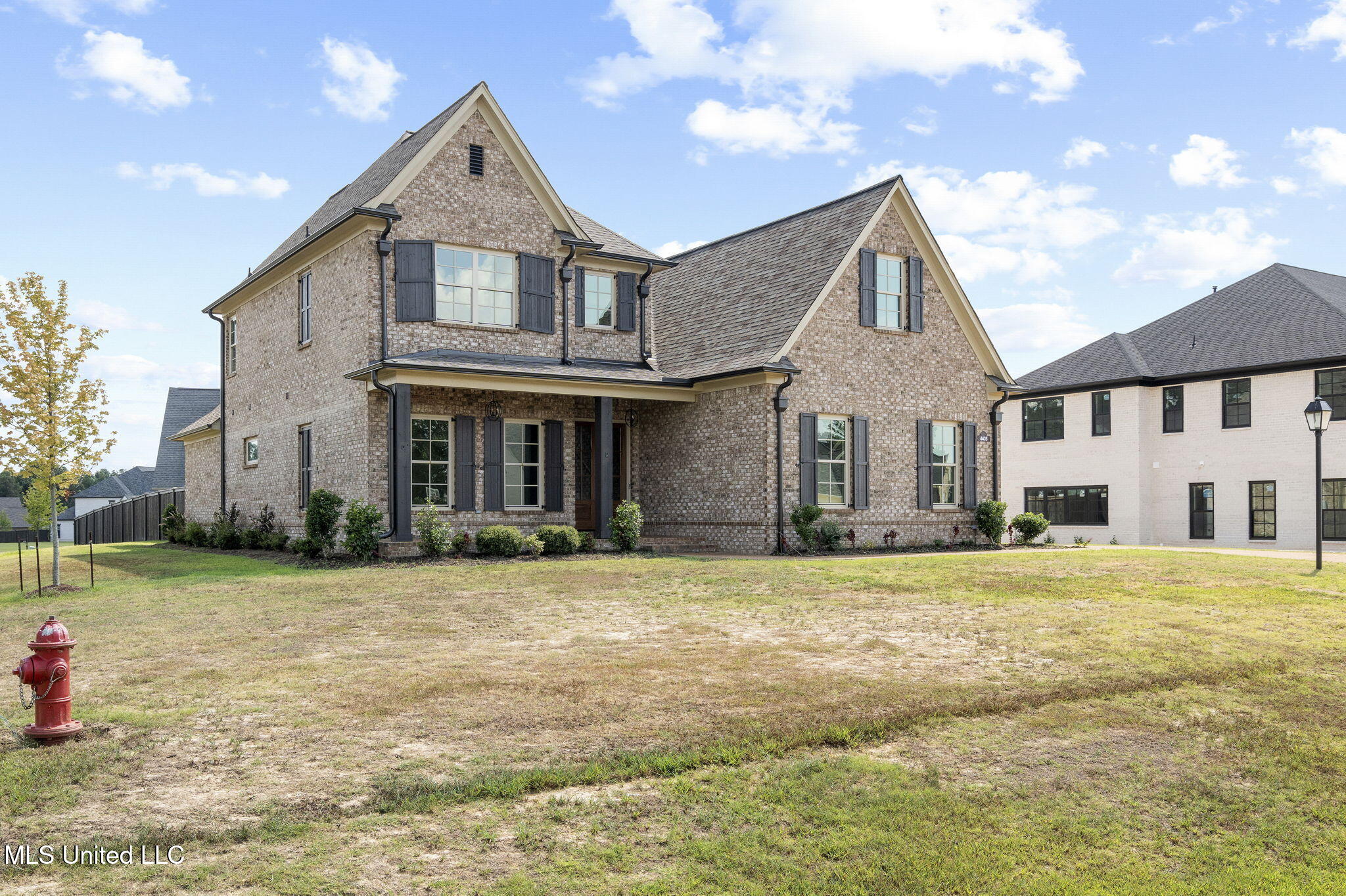 Olive Branch, Mississippi, 38654, United States, 5 Bedrooms Bedrooms, ,4 BathroomsBathrooms,Residential,For Sale,1906747