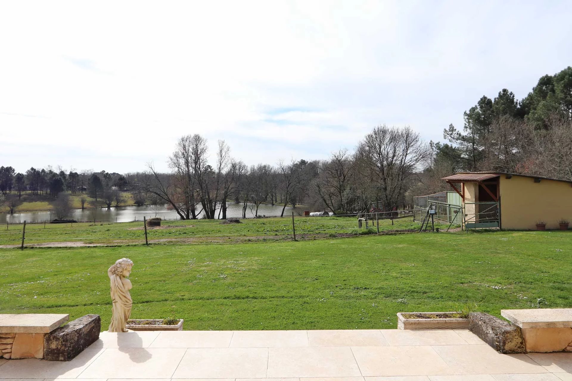 Bergerac, New Aquitaine, 24100, FR, 4 Bedrooms Bedrooms, ,3 BathroomsBathrooms,Residential,For Sale,1995573