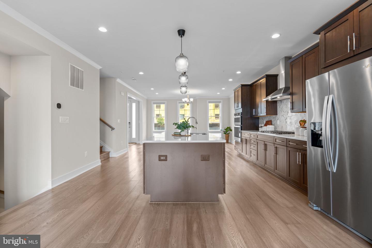 Ellicott City, Maryland, 21042, United States, 3 Bedrooms Bedrooms, ,4 BathroomsBathrooms,Residential,For Sale,1933185