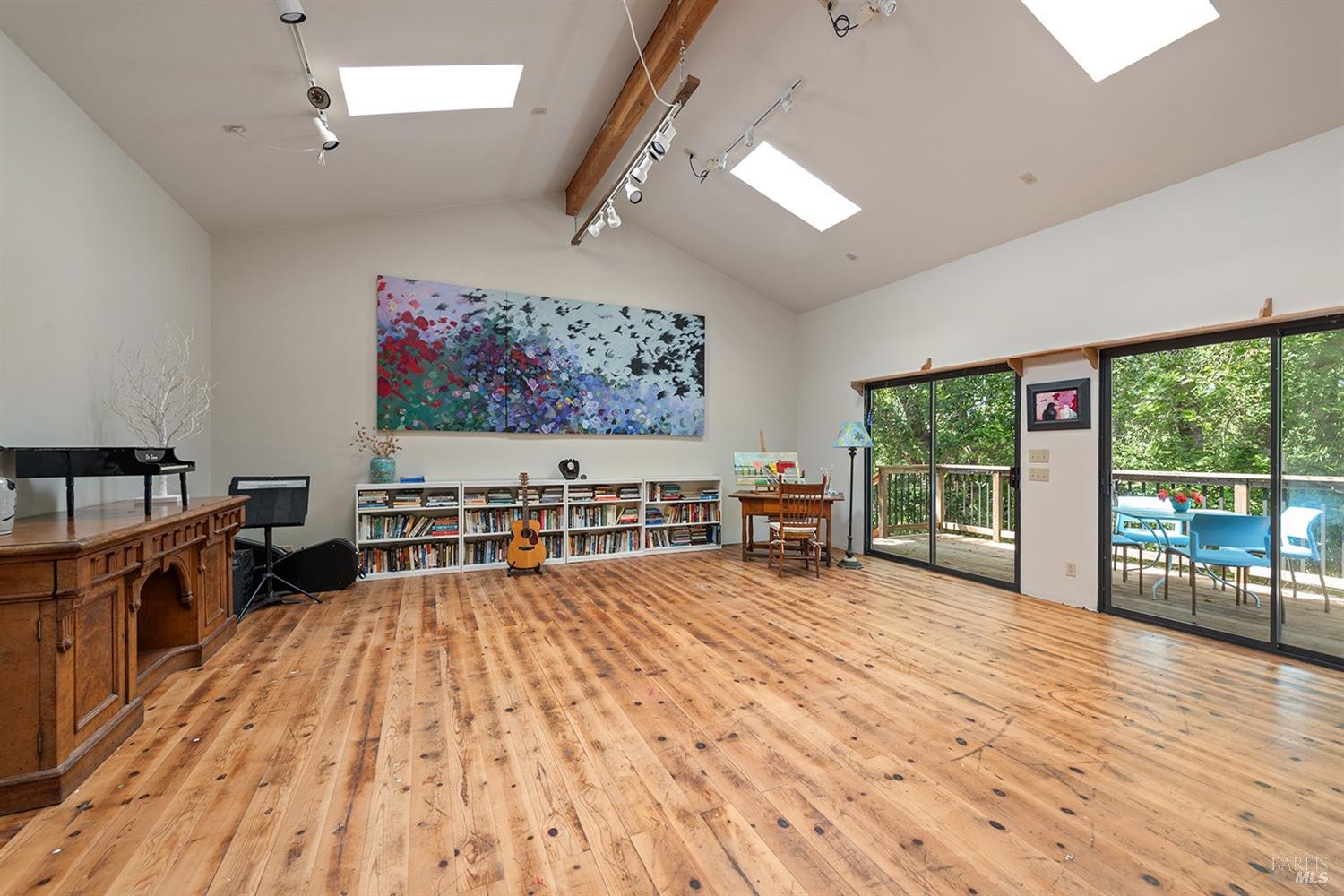 Forestville, California, 95436, United States, 4 Bedrooms Bedrooms, ,3 BathroomsBathrooms,Residential,For Sale,1796757