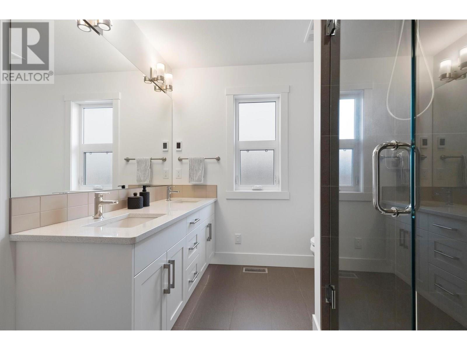 KELOWNA, British Columbia, V1P 1T8, CA, 3 Bedrooms Bedrooms, ,2 BathroomsBathrooms,Residential,For Sale,1838689