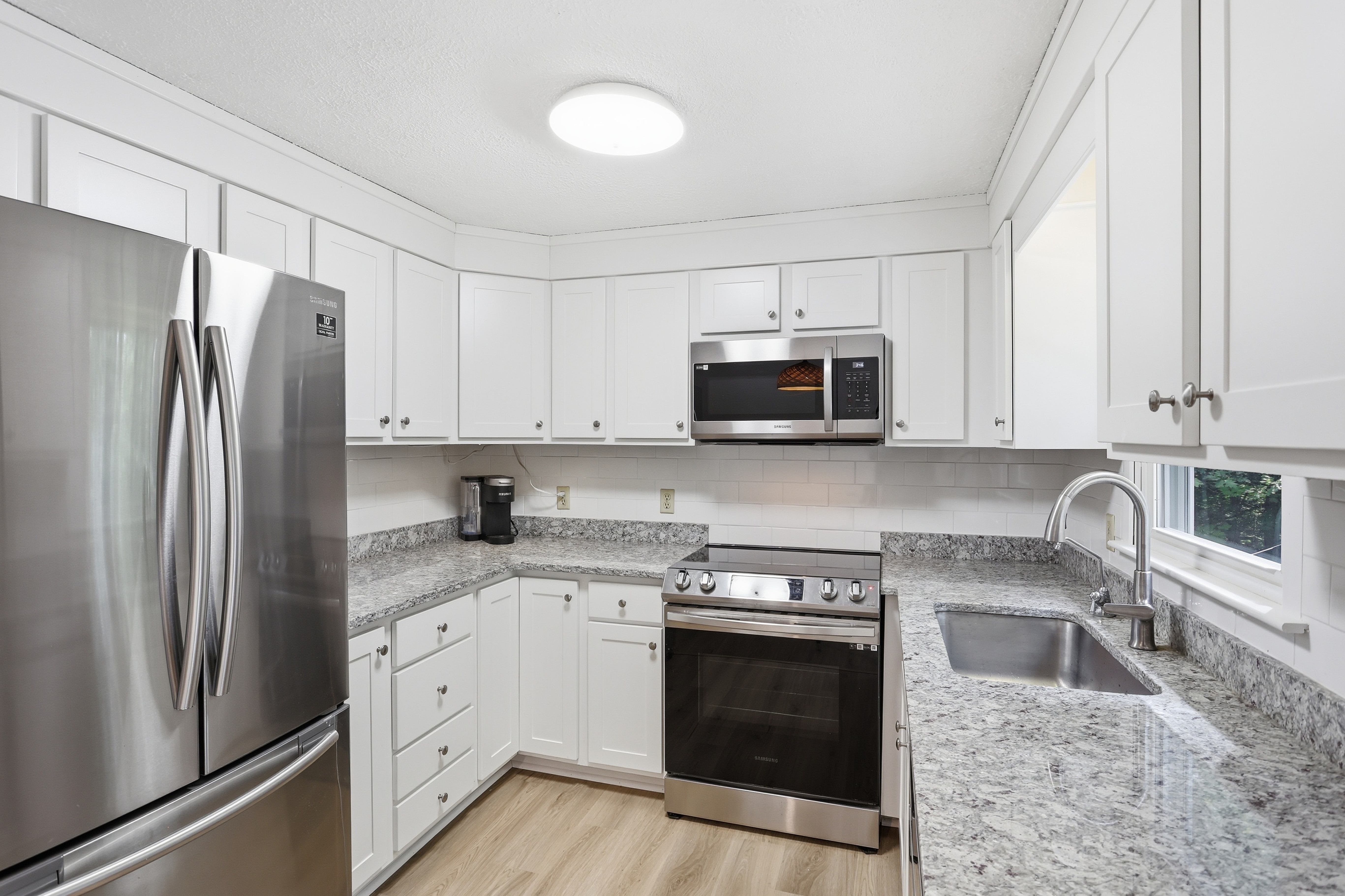  42 Jason Drive, Goffstown, NH 03045 - 物件實景
