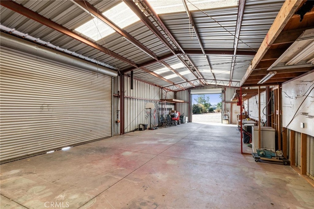 Cherry Valley, California, 92223, United States, 7 Bedrooms Bedrooms, ,5 BathroomsBathrooms,Residential,For Sale,1980789