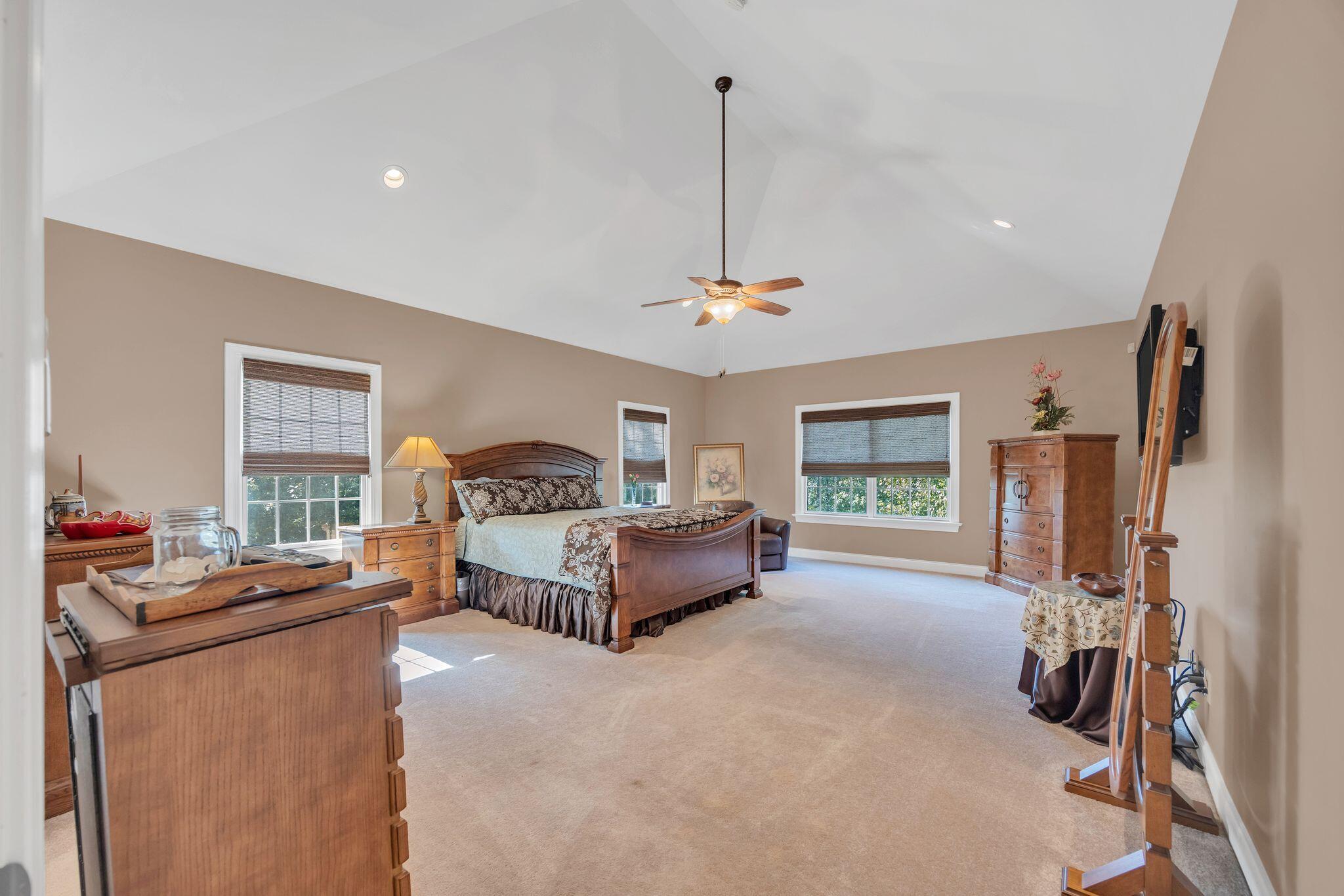 Rising Fawn, Georgia, 30738, United States, 3 Bedrooms Bedrooms, ,5 BathroomsBathrooms,Residential,For Sale,1982242