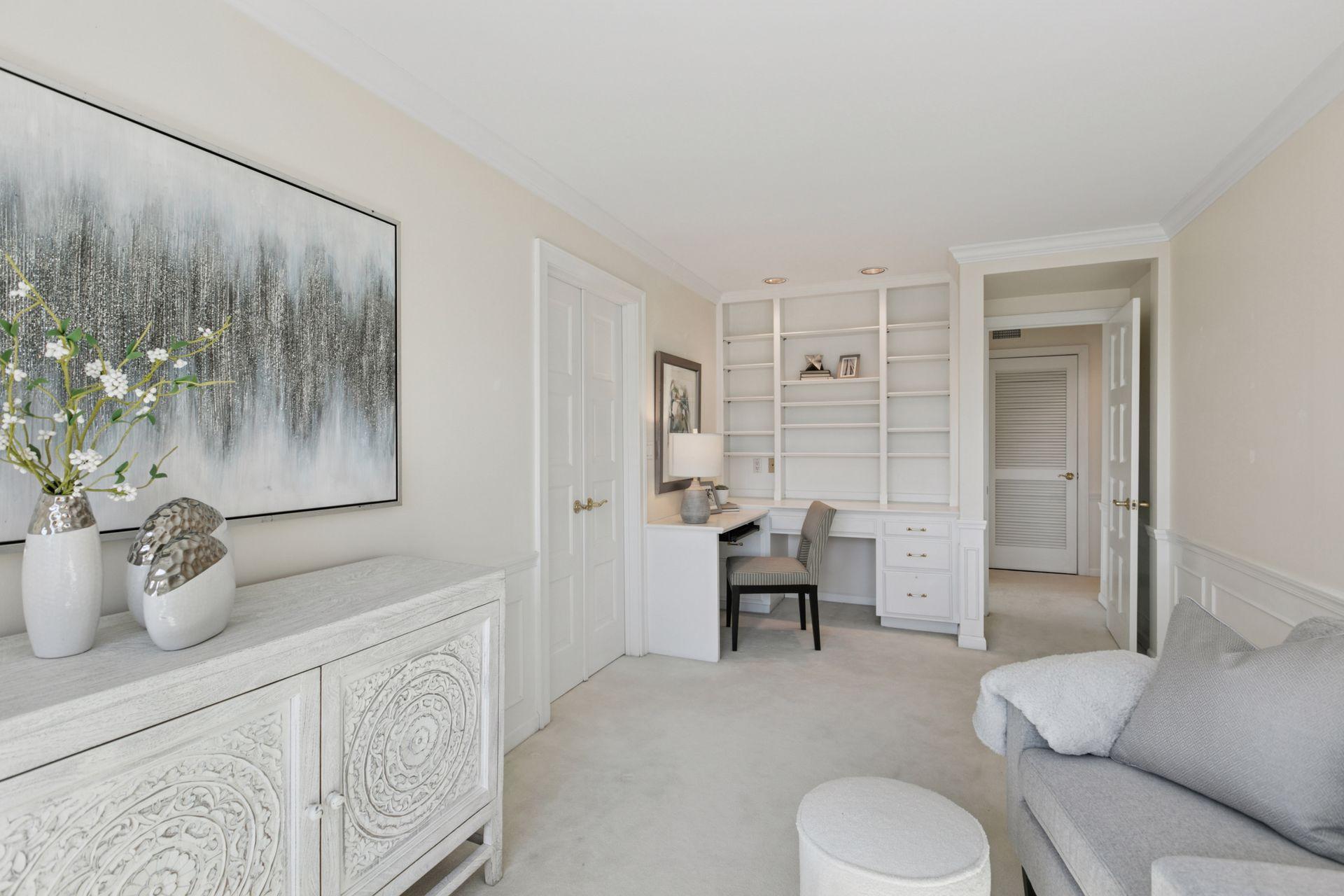 Minneapolis, Minnesota, 55403, United States, 2 Bedrooms Bedrooms, ,1 BathroomBathrooms,Residential,For Sale,1829145