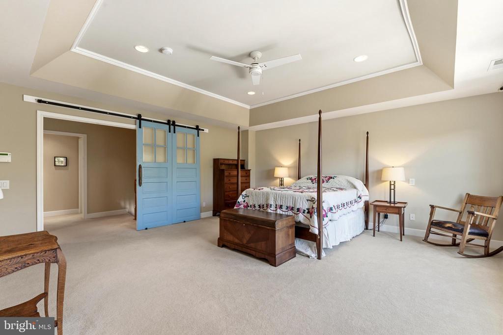 Leesburg, Virginia, 20175, United States, 3 Bedrooms Bedrooms, ,4 BathroomsBathrooms,Residential,For Sale,2049471