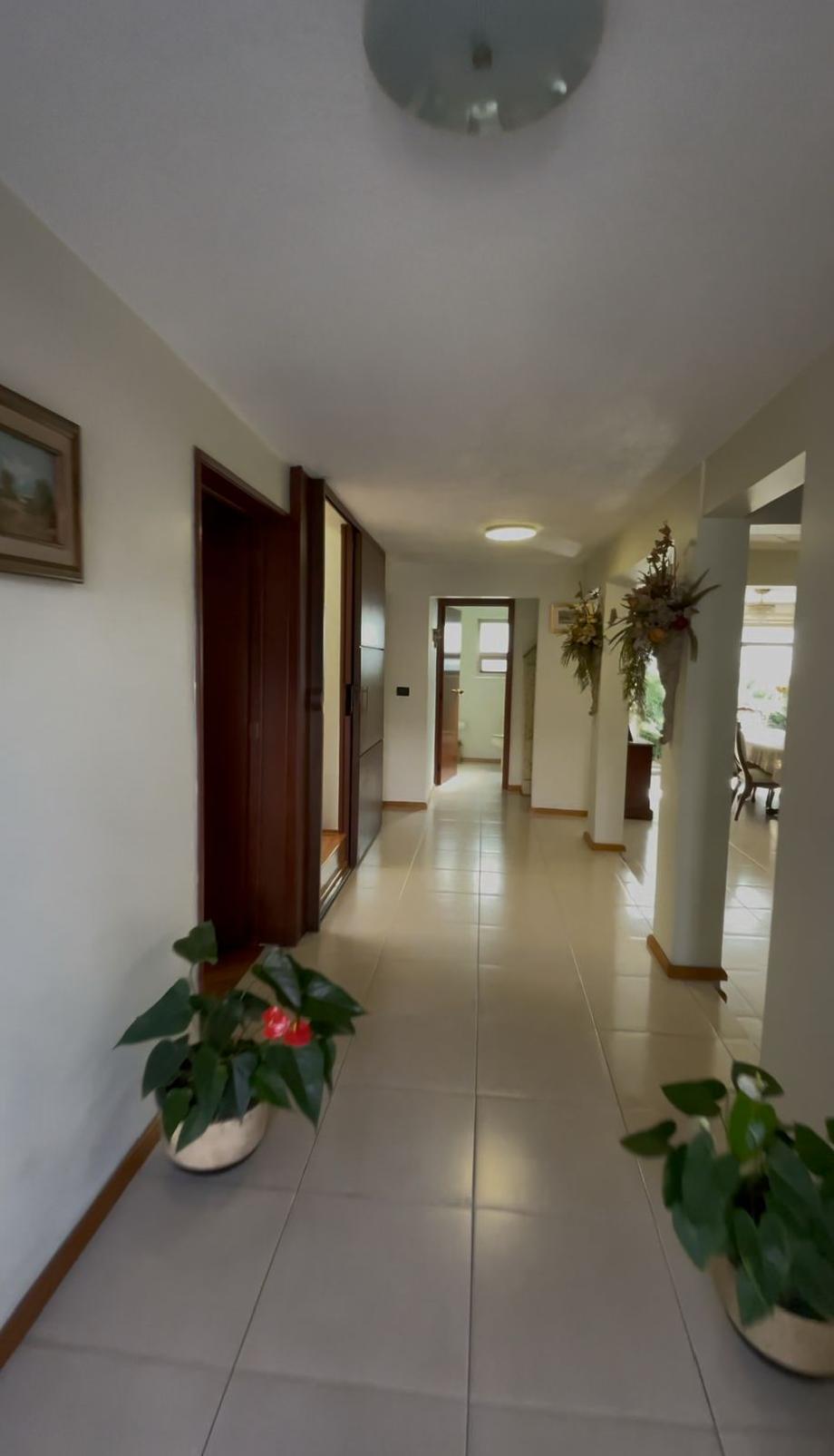 Metepec, Estado de méxico, 52169, Mexico, 5 Bedrooms Bedrooms, ,2 BathroomsBathrooms,Residential,For Sale,1804093
