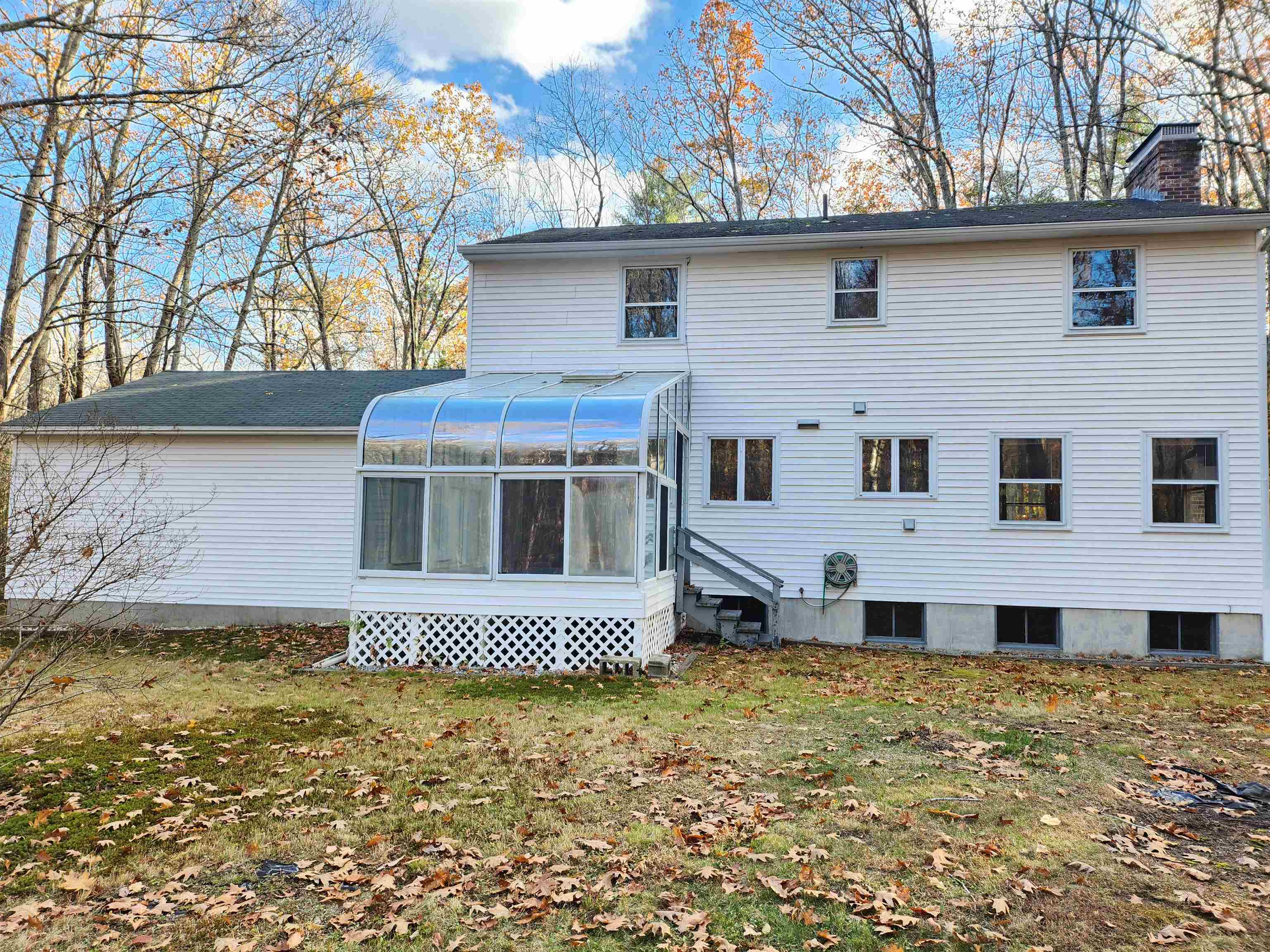 Bedford, New Hampshire, 03110, United States, 4 Bedrooms Bedrooms, ,2 BathroomsBathrooms,Residential,For Sale,1989395