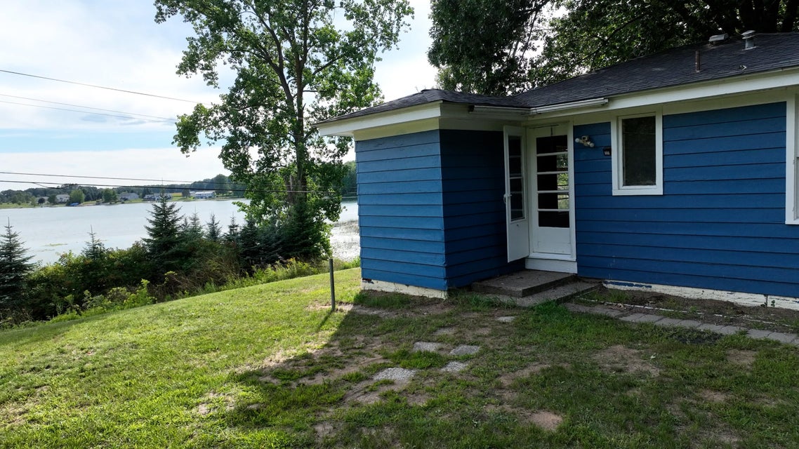 Howard City, Michigan, 49329, United States, 2 Bedrooms Bedrooms, ,1 BathroomBathrooms,Residential,For Sale,1982398