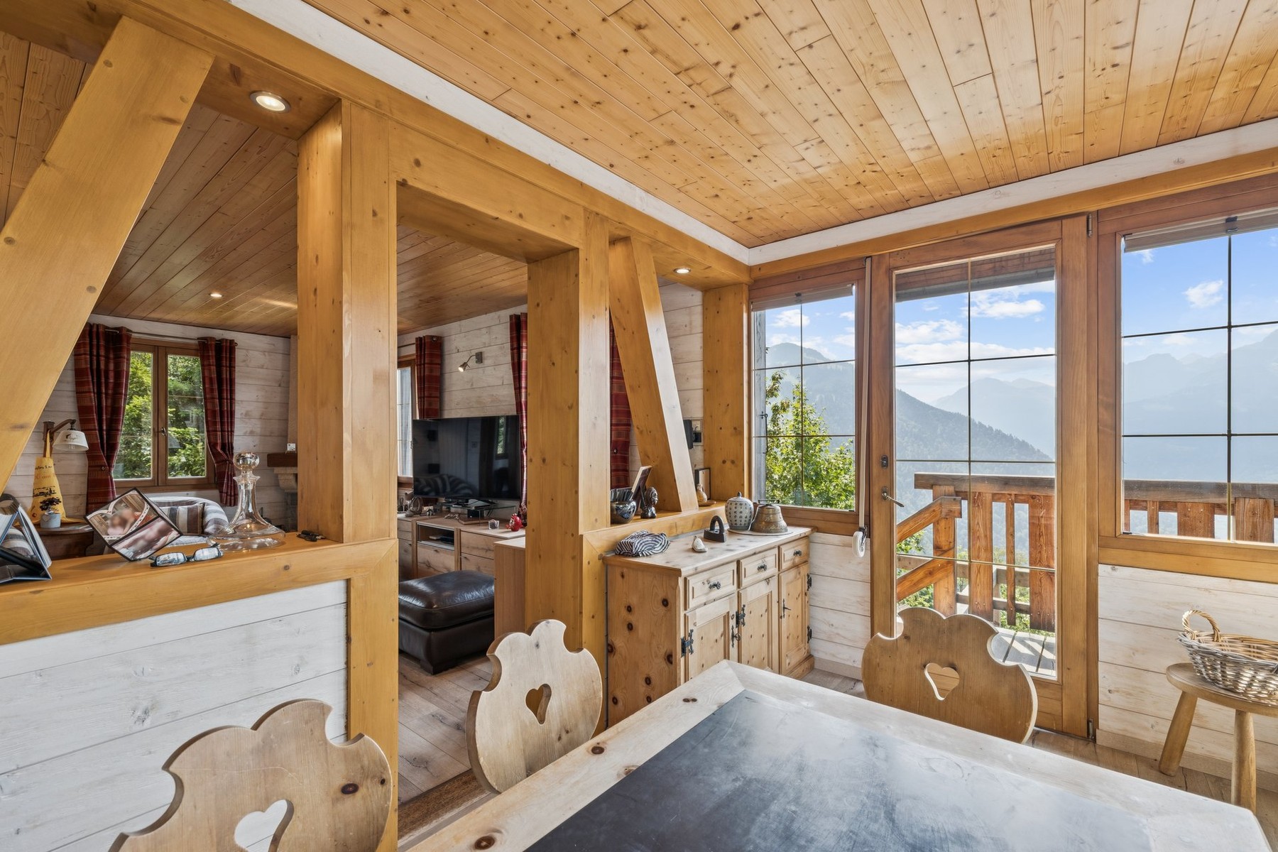  Renovated chalet in the hills above Gryon, independent studio, breathtaking view - 物件實景