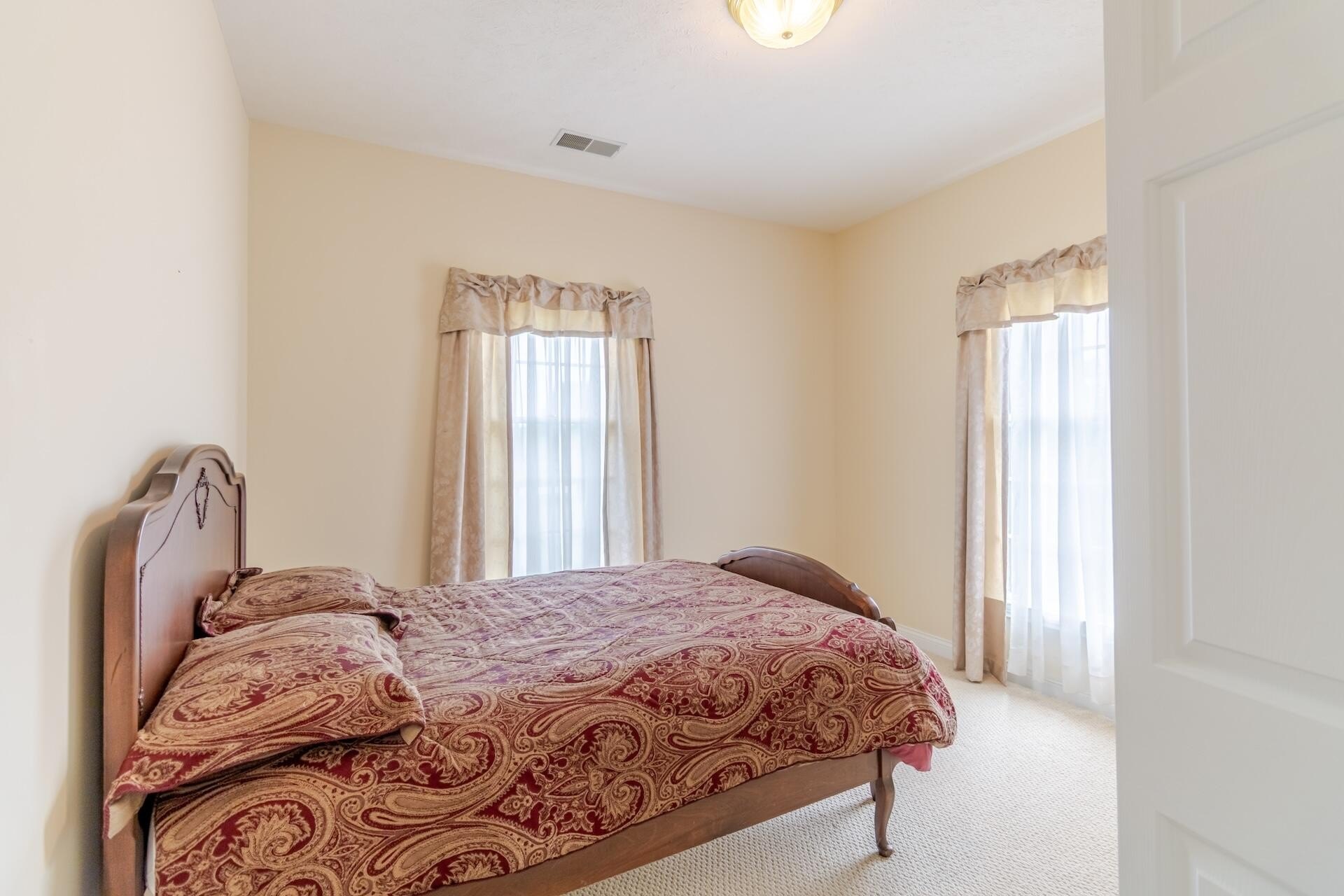 Glencoe, Kentucky, 41046, United States, 5 Bedrooms Bedrooms, ,4 BathroomsBathrooms,Residential,For Sale,1921882