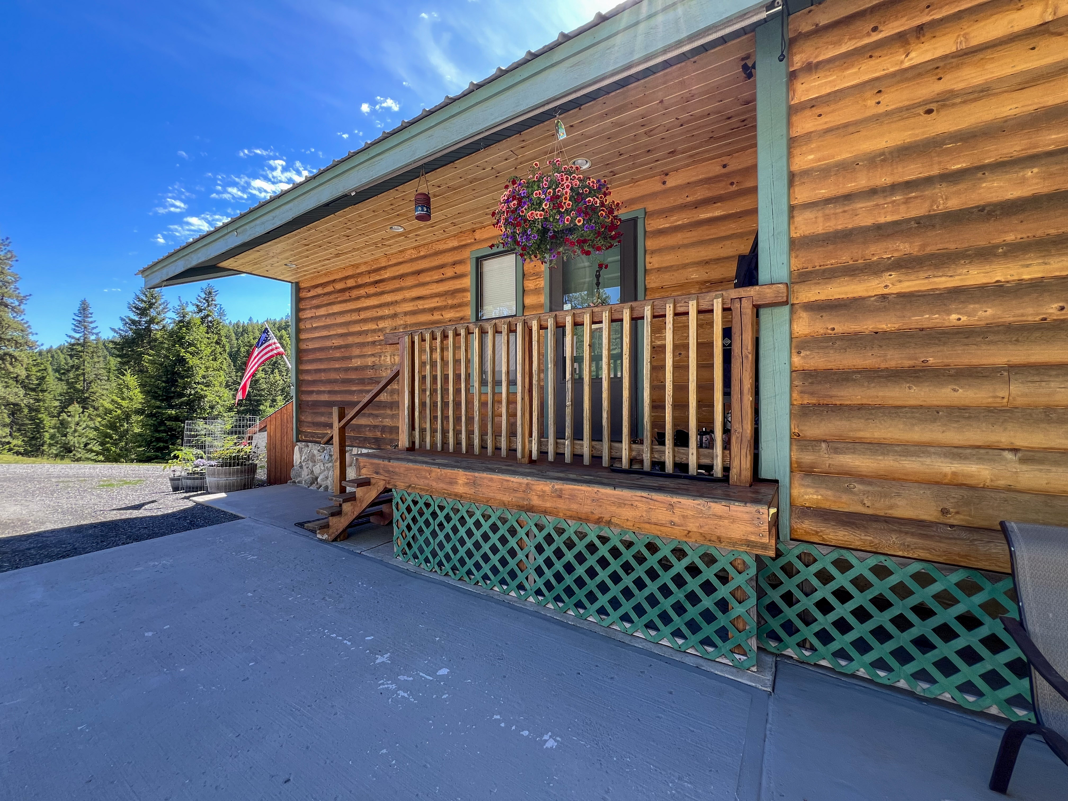 Colville, Washington, 99114, United States, 2 Bedrooms Bedrooms, ,2 BathroomsBathrooms,Residential,For Sale,1928739