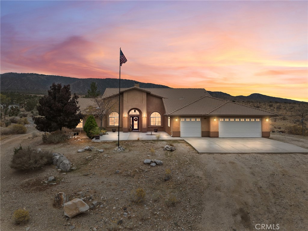 Pinon Hills, California, 92372, United States, 5 Bedrooms Bedrooms, ,3 BathroomsBathrooms,Residential,For Sale,1993354