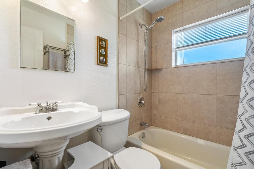 Deerfield Beach, Florida, 33441, United States, 2 Bedrooms Bedrooms, ,2 BathroomsBathrooms,Residential,For Sale,1995826