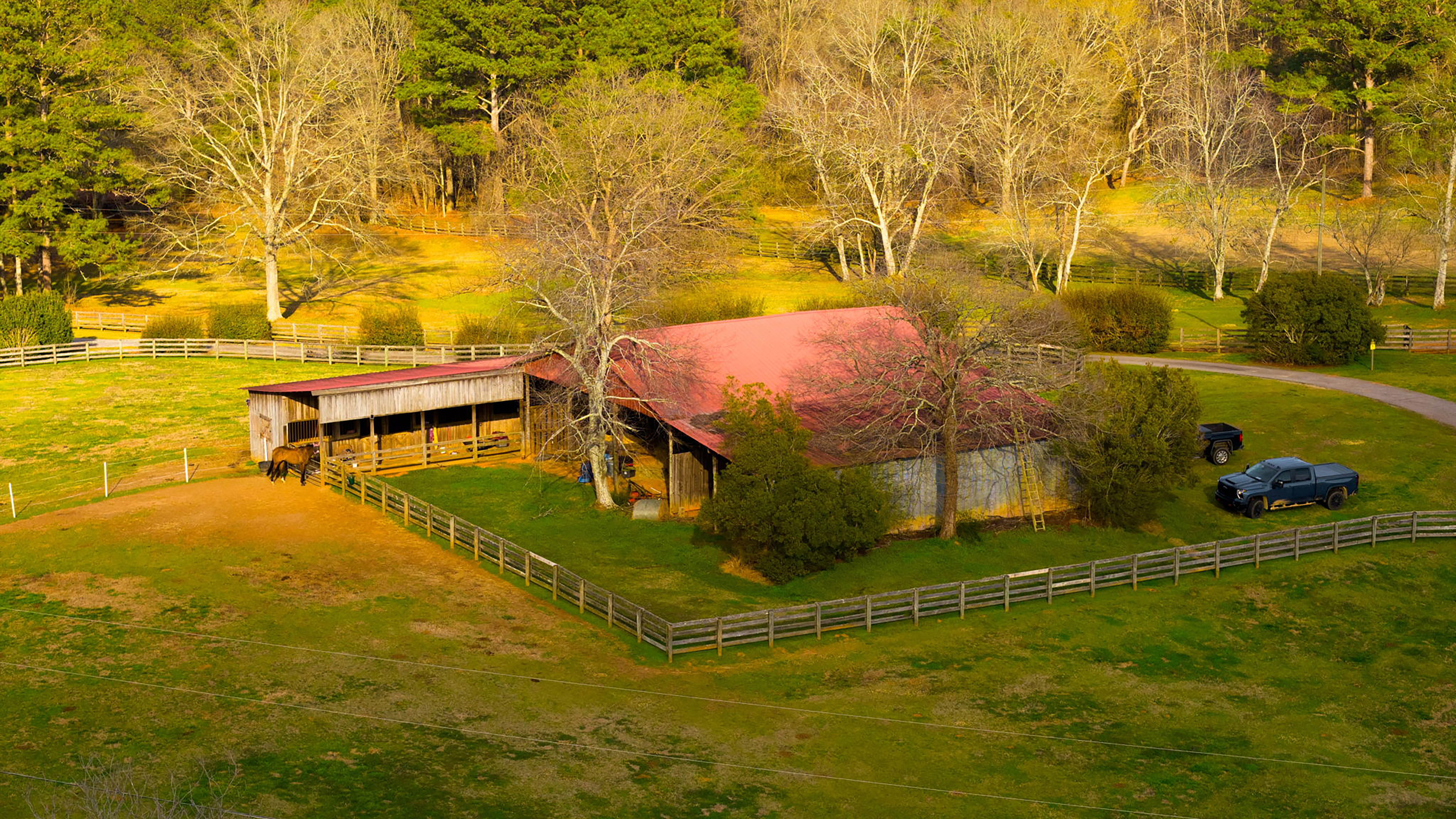 89 Acre +/- Equestrian Estate with Private Lake - 物件實景