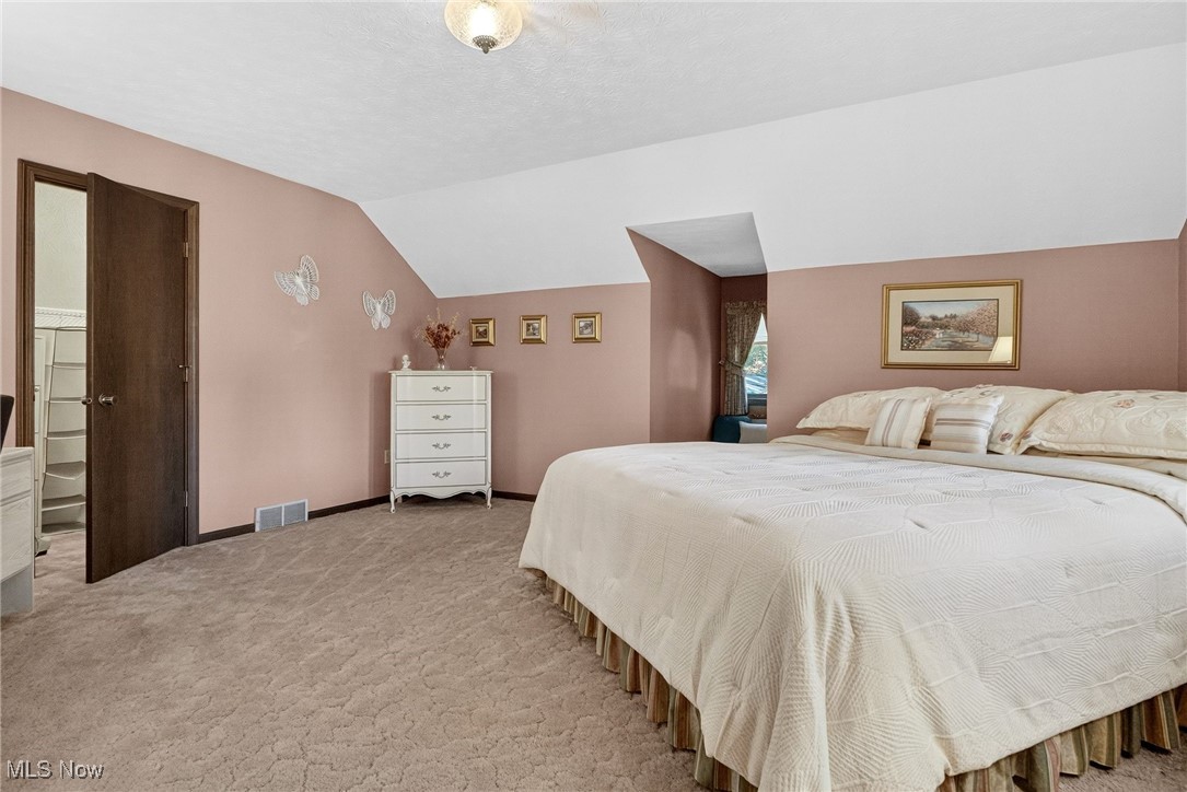 Kent, Ohio, 44240, United States, 3 Bedrooms Bedrooms, ,3 BathroomsBathrooms,Residential,For Sale,1973224