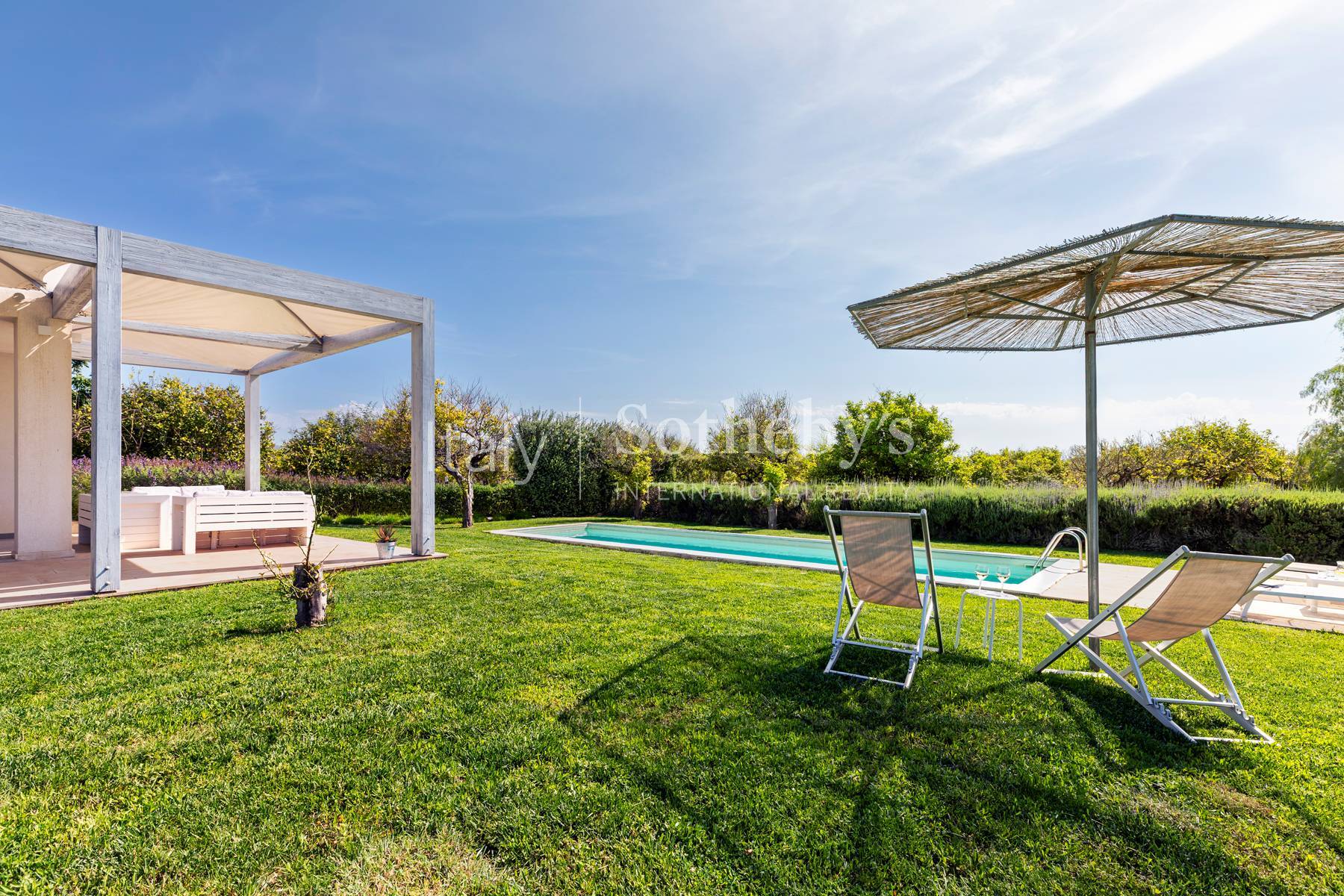  Contemporary villa nestled in the Noto countryside - 物件實景