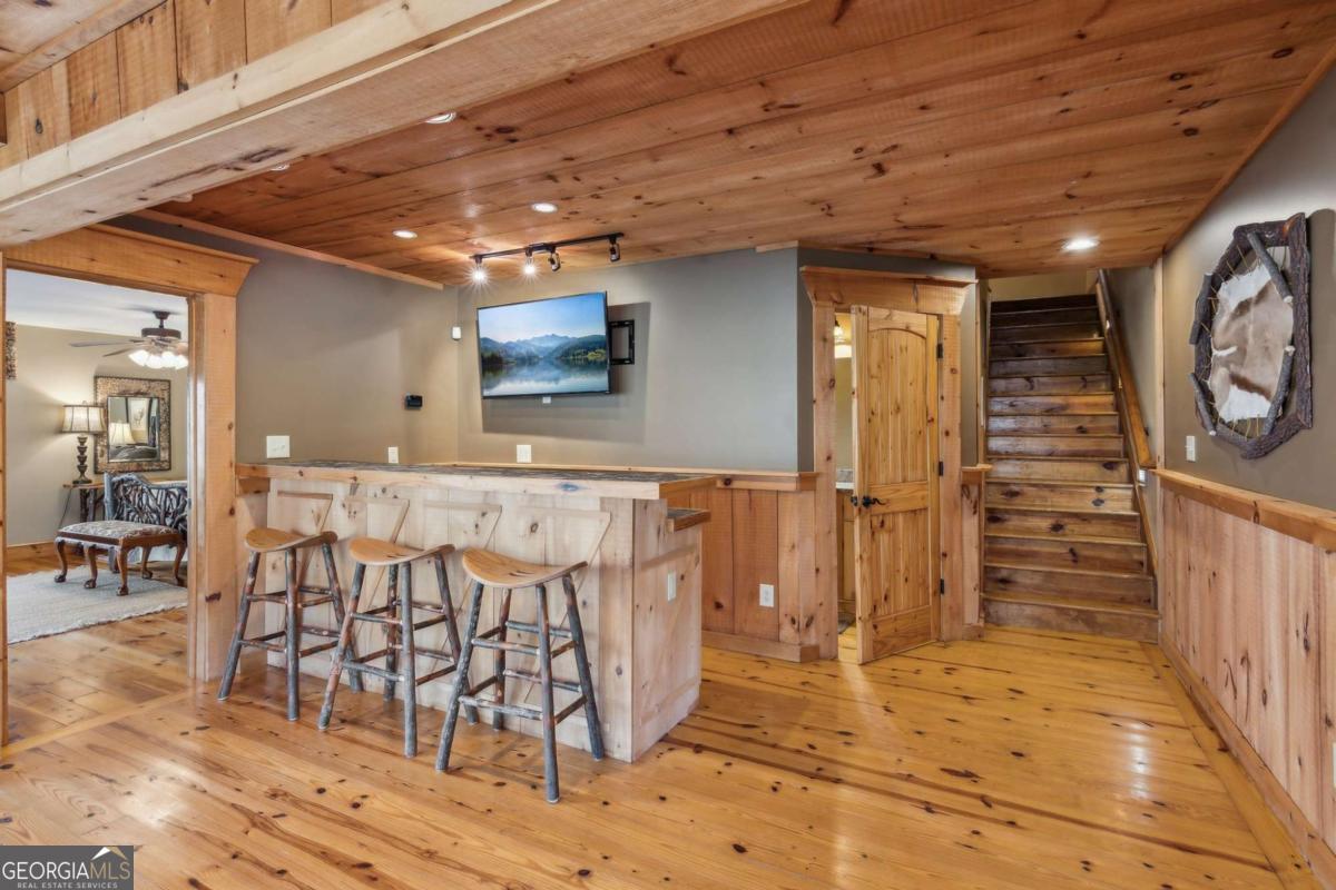 Ellijay, Georgia, 30536, United States, 5 Bedrooms Bedrooms, ,4 BathroomsBathrooms,Residential,For Sale,1880037