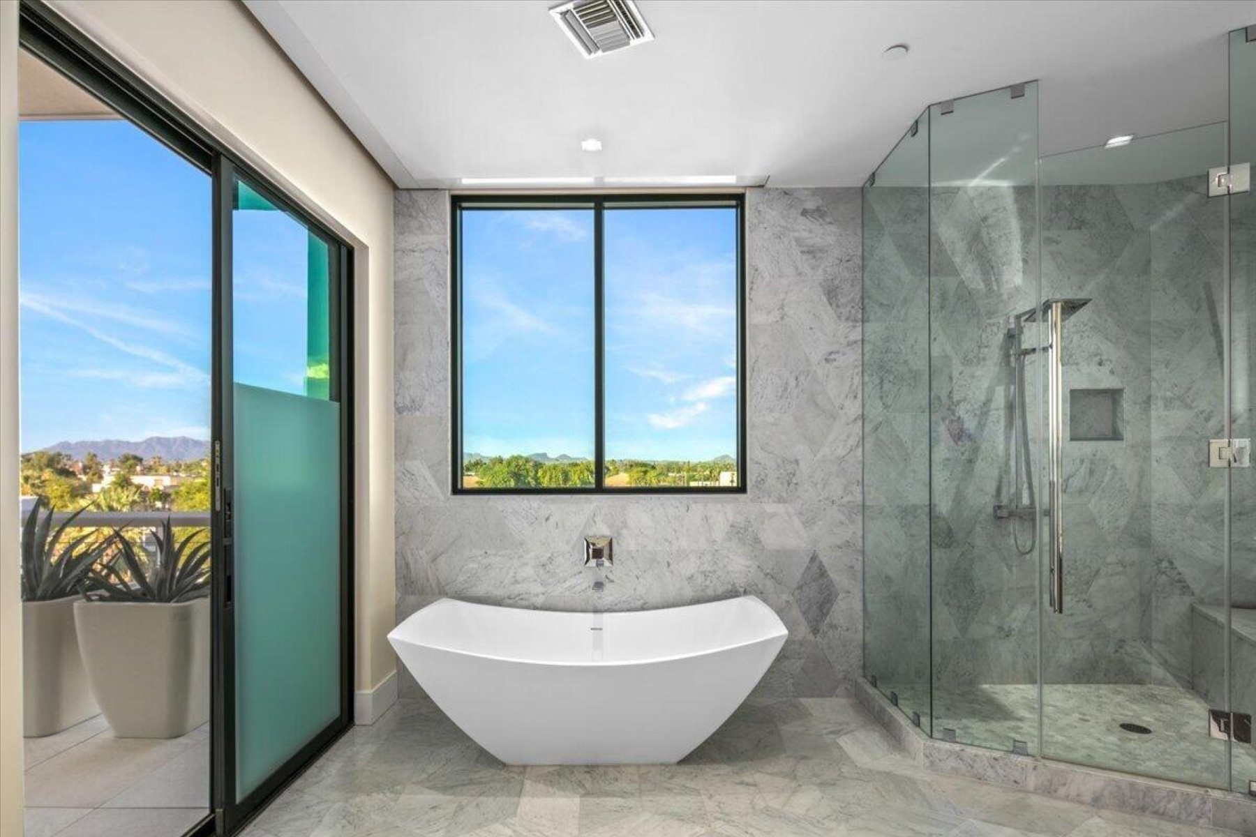  7502 E Main Street  Scottsdale, AZ - 物件實景