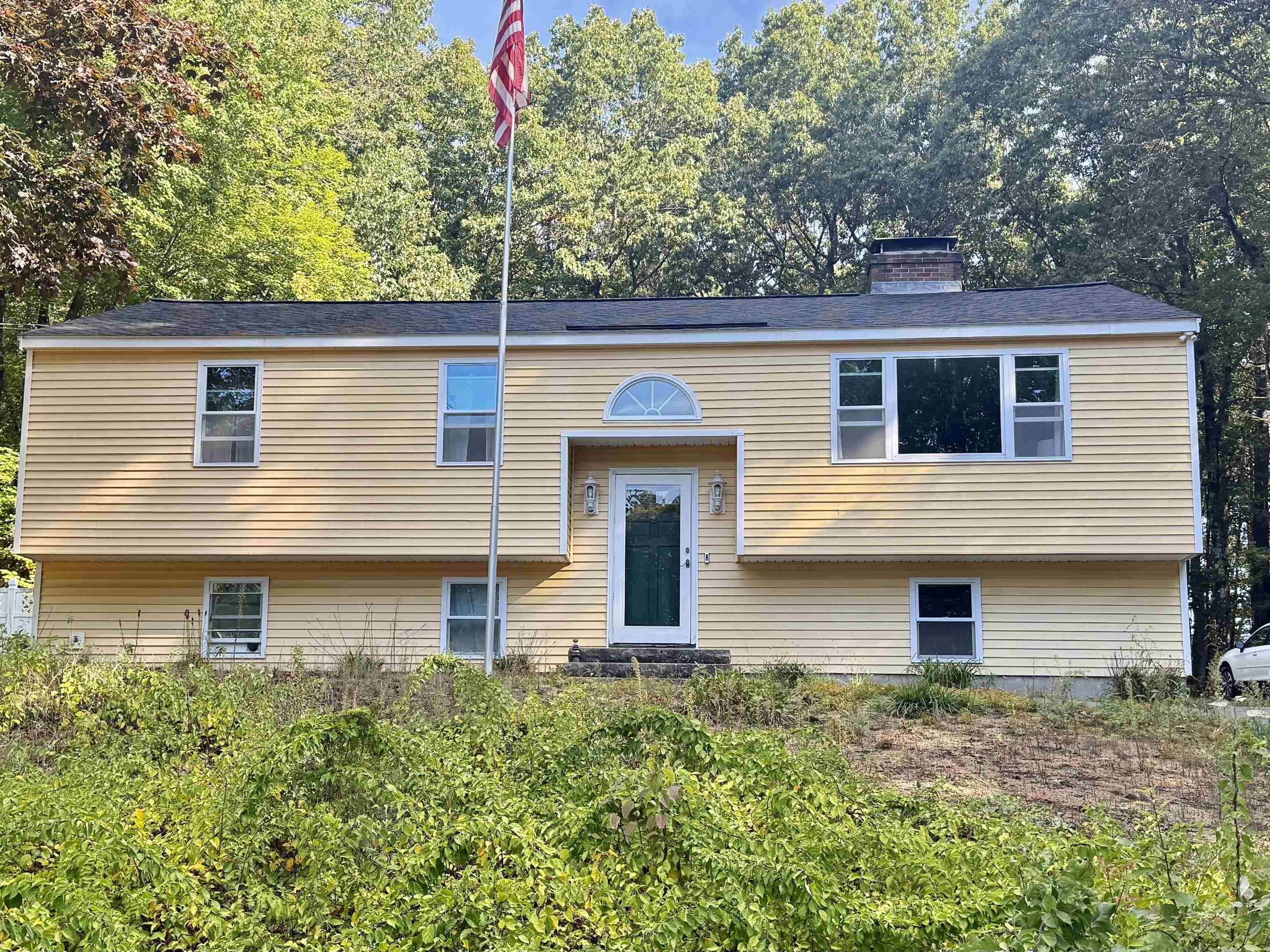 Newton, New Hampshire, 03858, United States, 3 Bedrooms Bedrooms, ,2 BathroomsBathrooms,Residential,For Sale,1981448